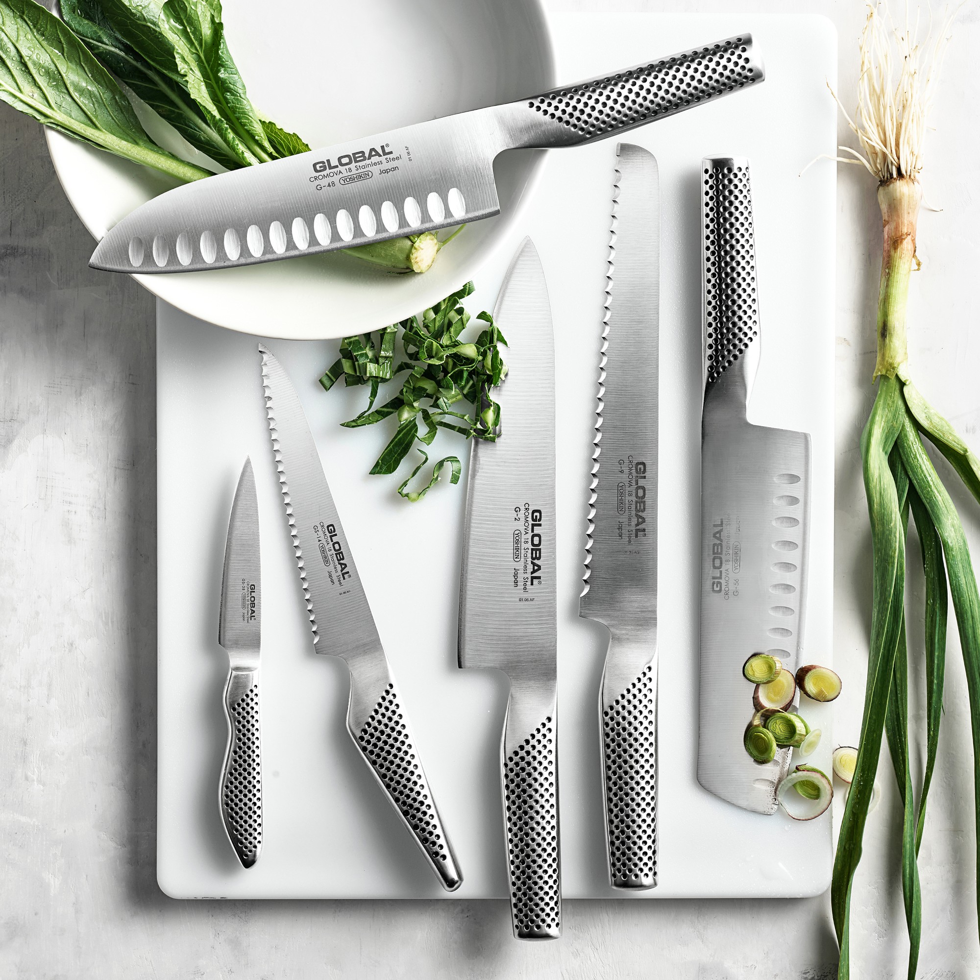 Global Classic Serrated Utility Knife, 6