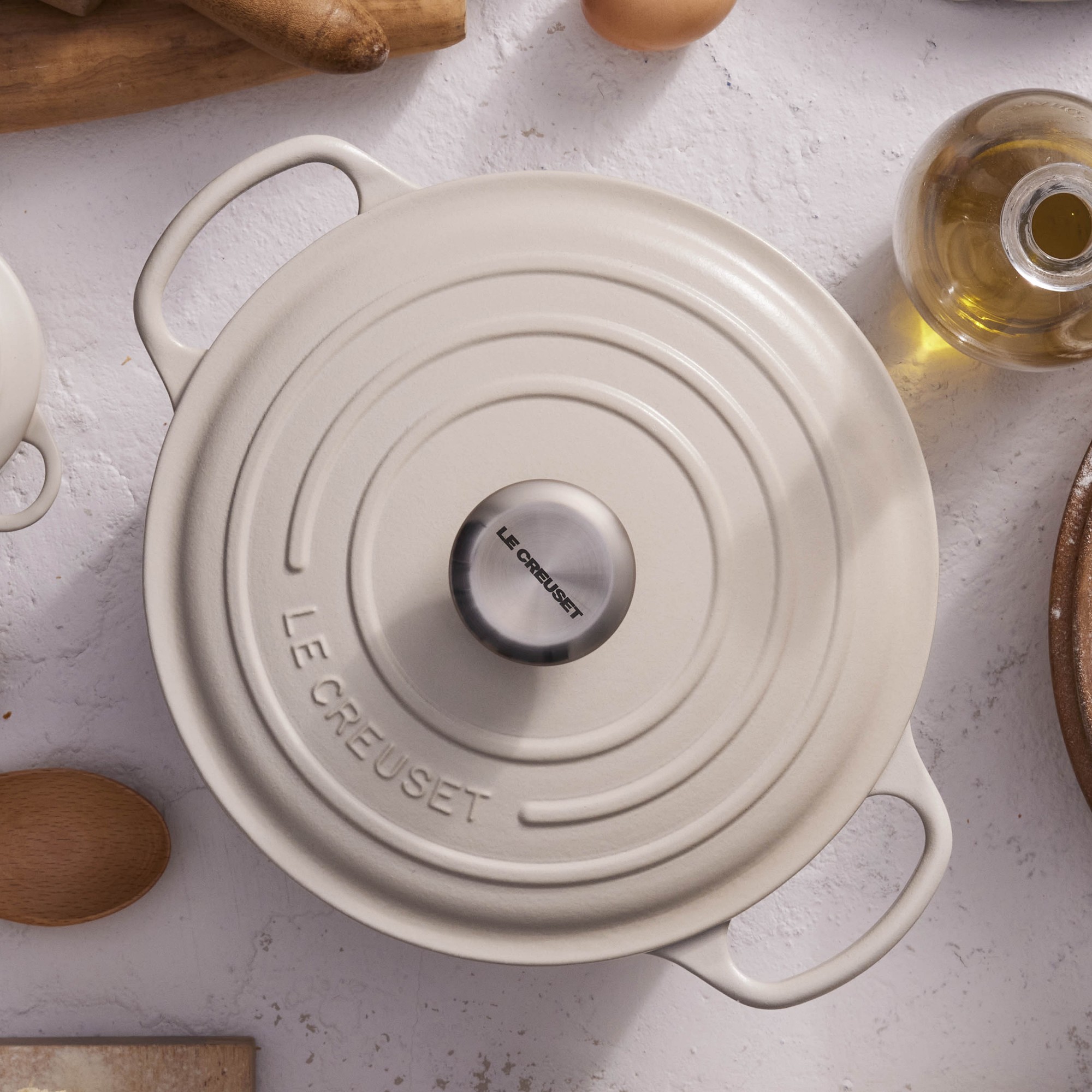 Le Creuset Signature Enameled Cast Iron Round Dutch Oven