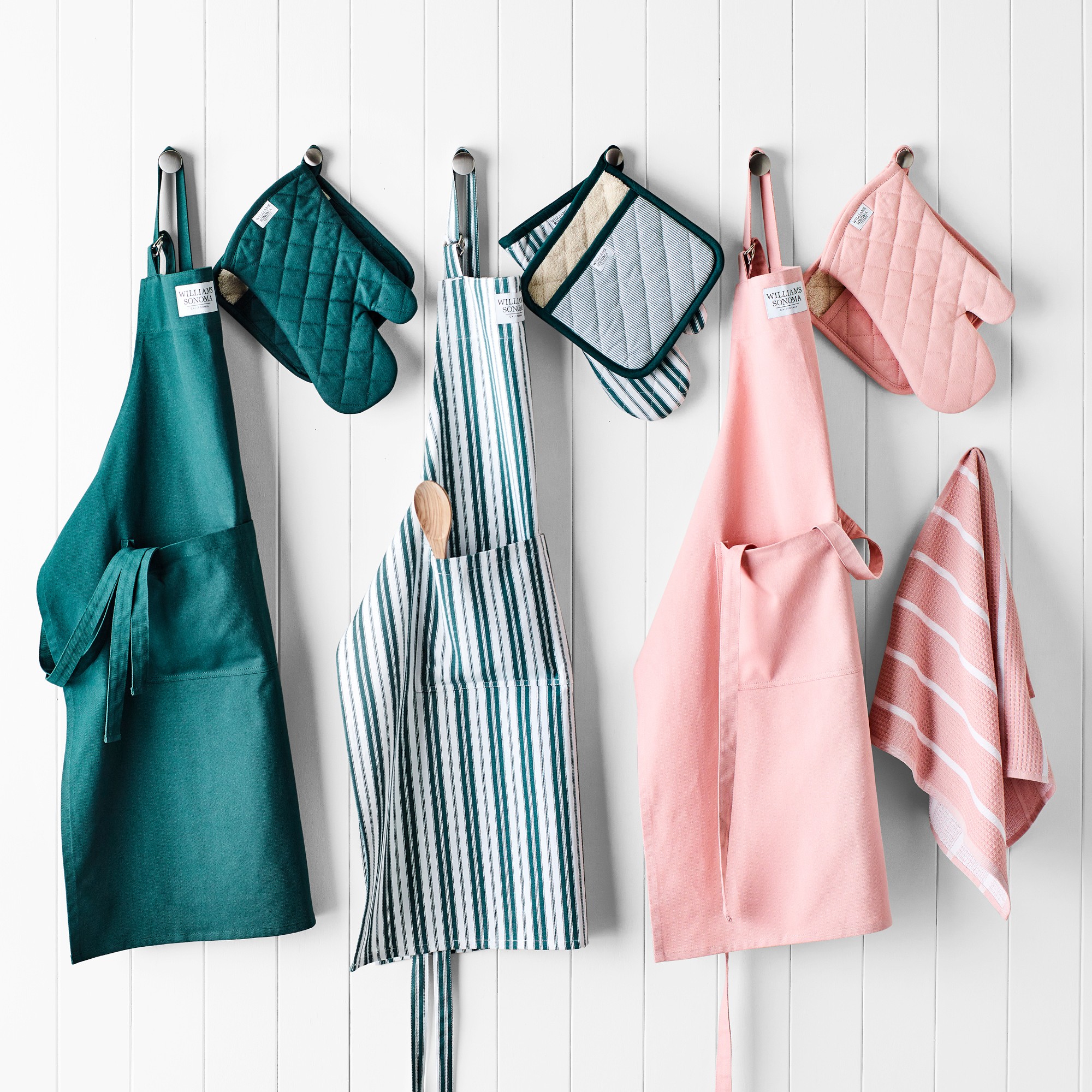 Williams Sonoma Classic Solid Apron