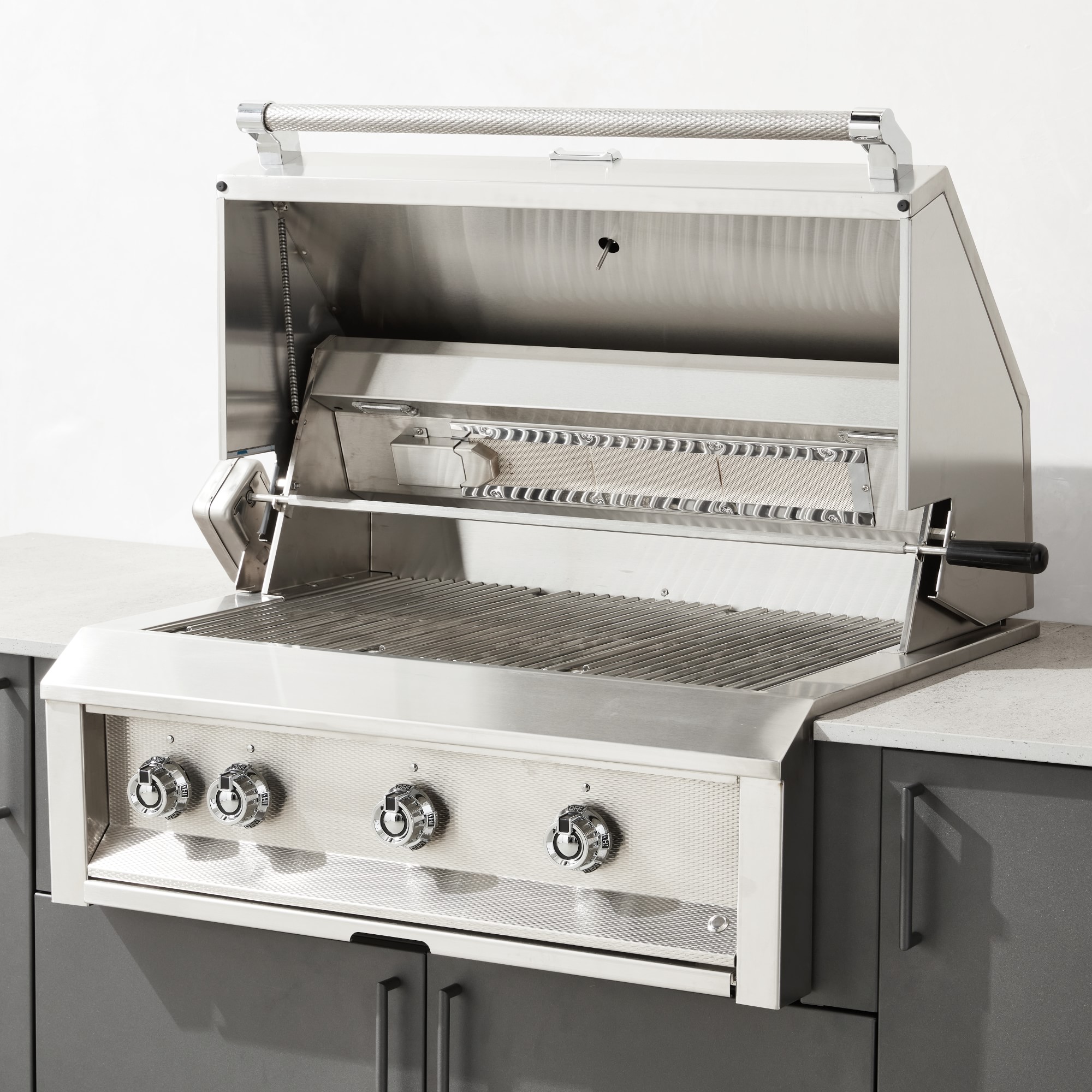 Urban Bonfire Outdoor Kitchen x Hestan 36” Grill