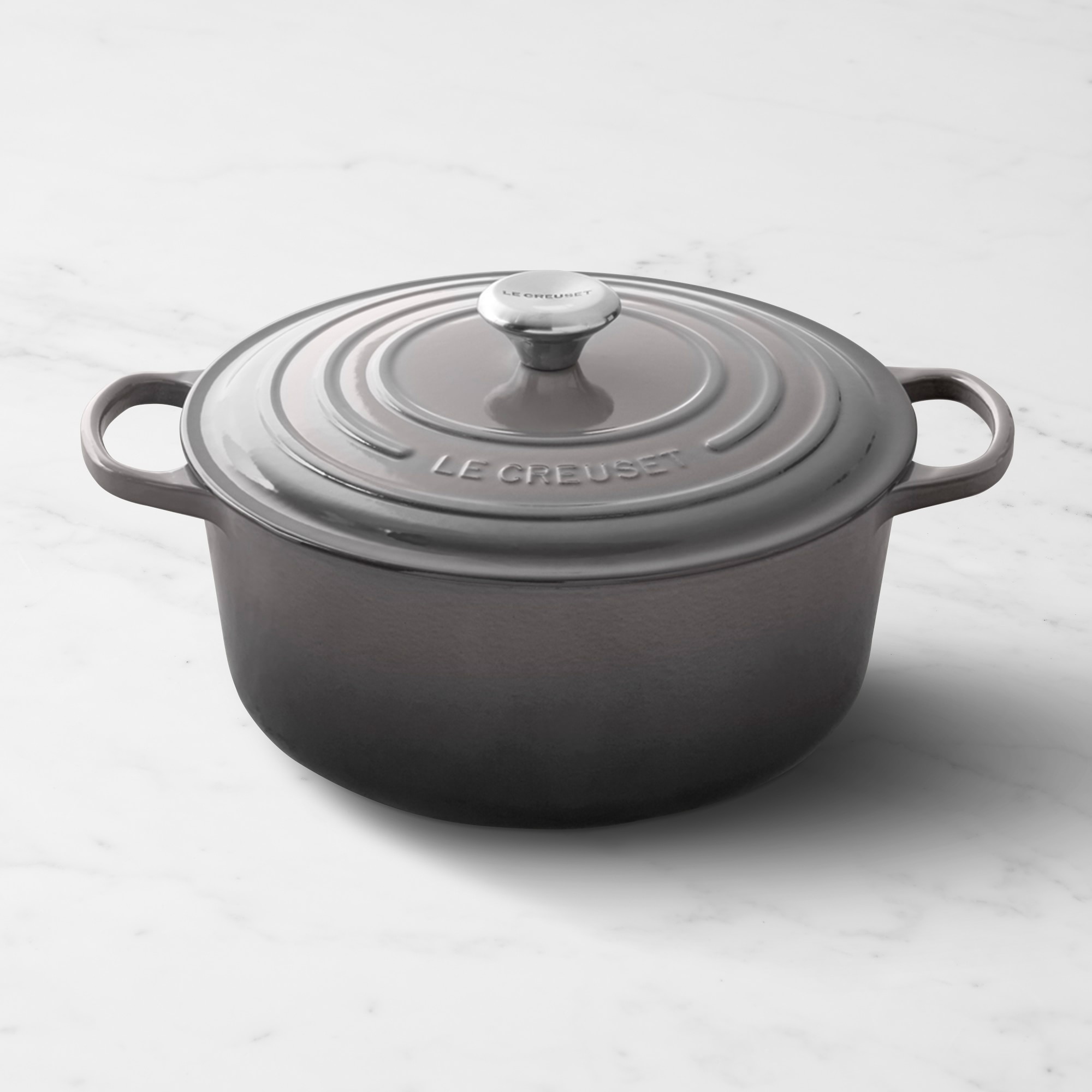 Le Creuset Signature Enameled Cast Iron Round Dutch Oven