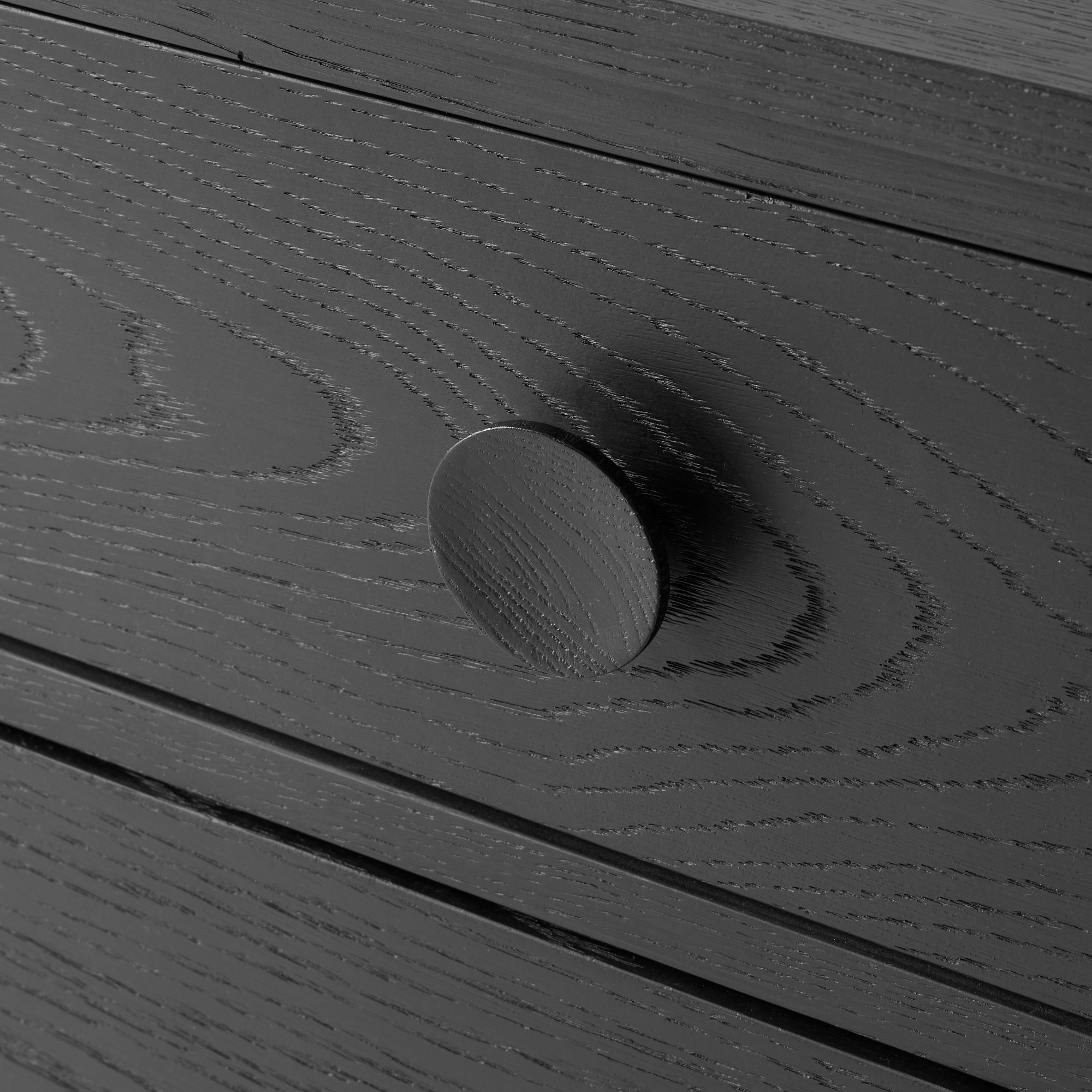 Spindle 4-Drawer Dresser (50)