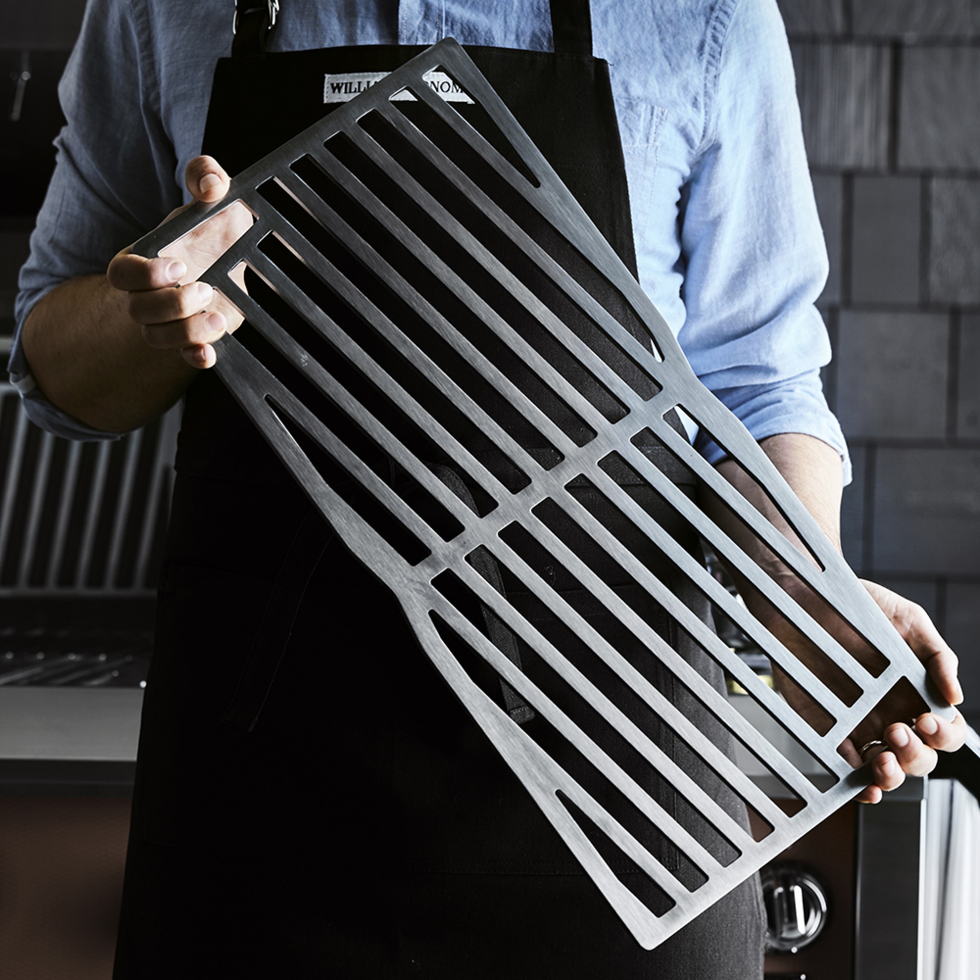 Hestan 42 Deluxe Grill With Double Side Burners