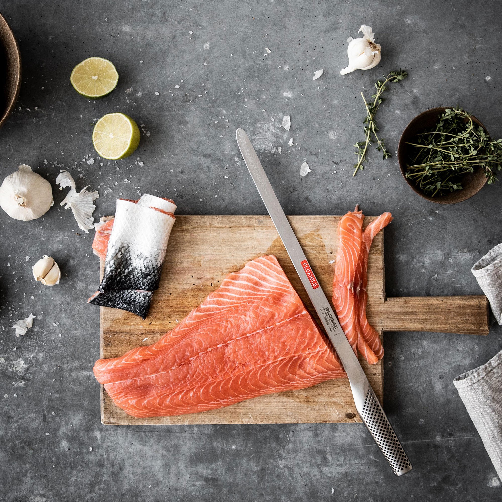 Global Classic Flexible Slicing Knife, 12