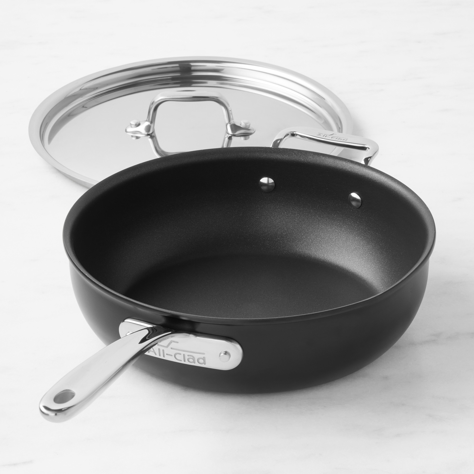 All-Clad NS™ Pro Nonstick Essential Pan