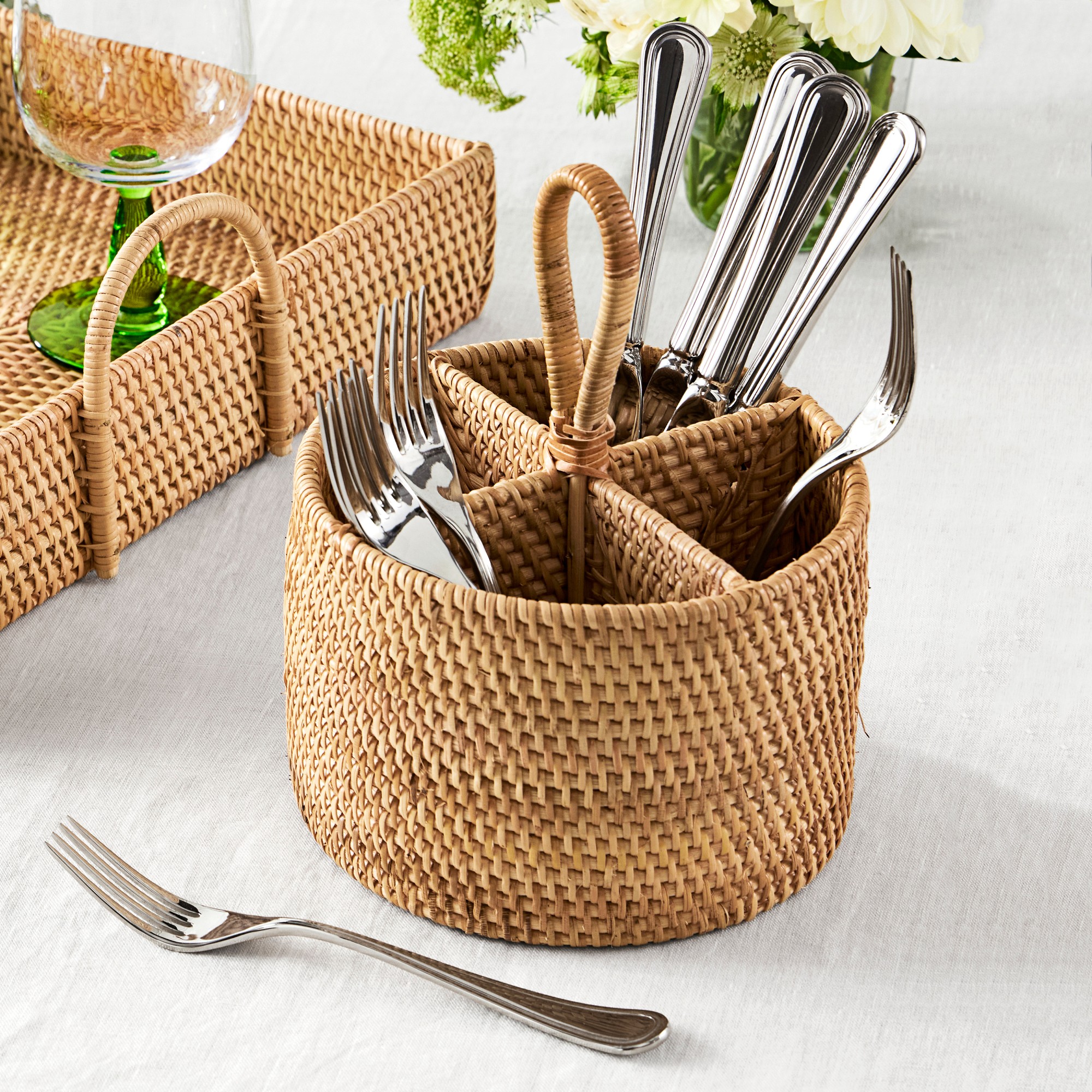 Light Woven Utensil Caddy