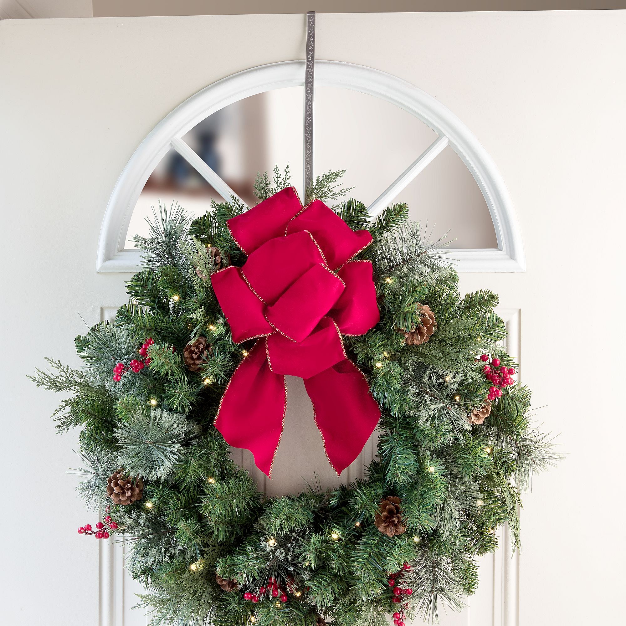 Raised Wreath Hanger