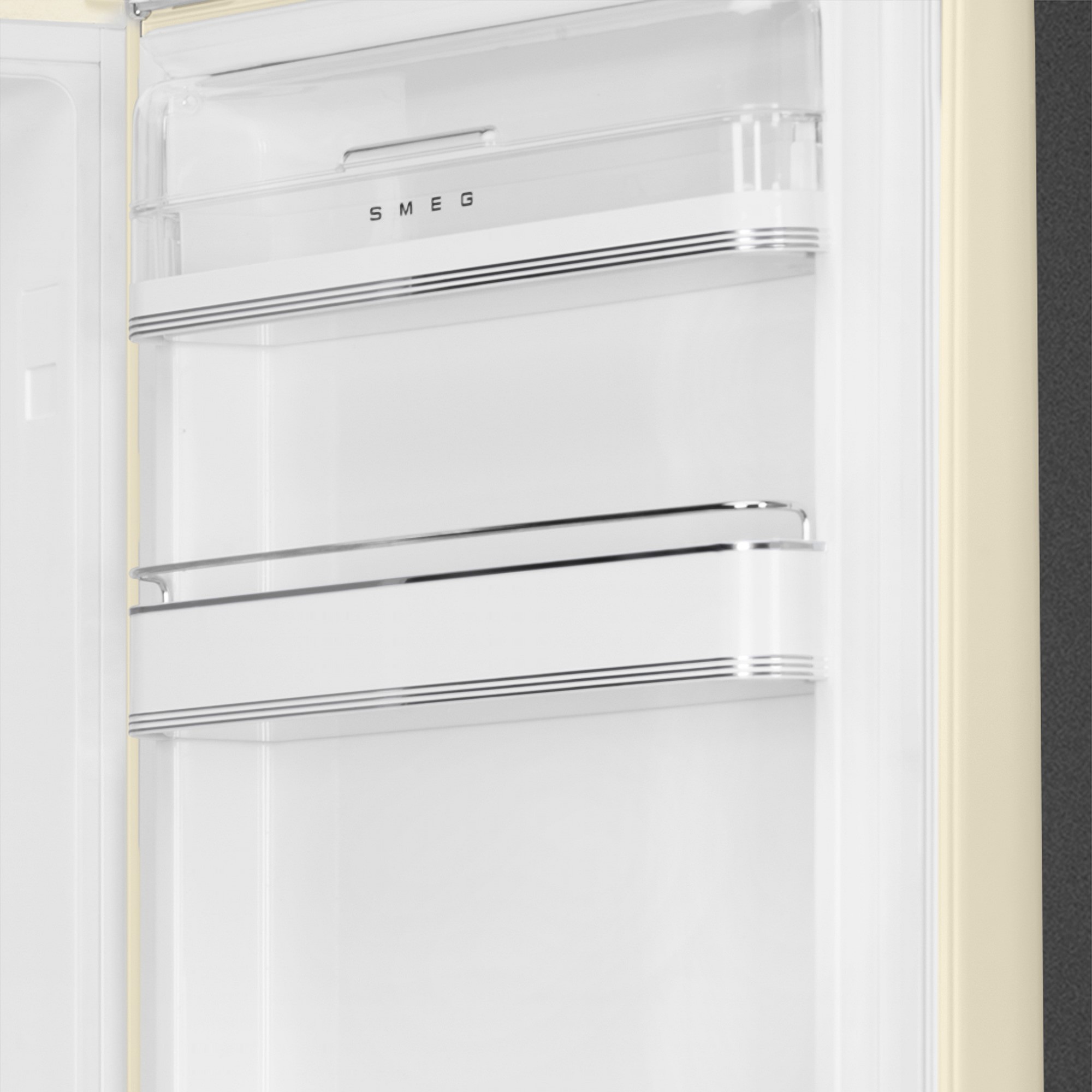 SMEG 50's Style Retro FAB 32 Refrigerator with Freezer