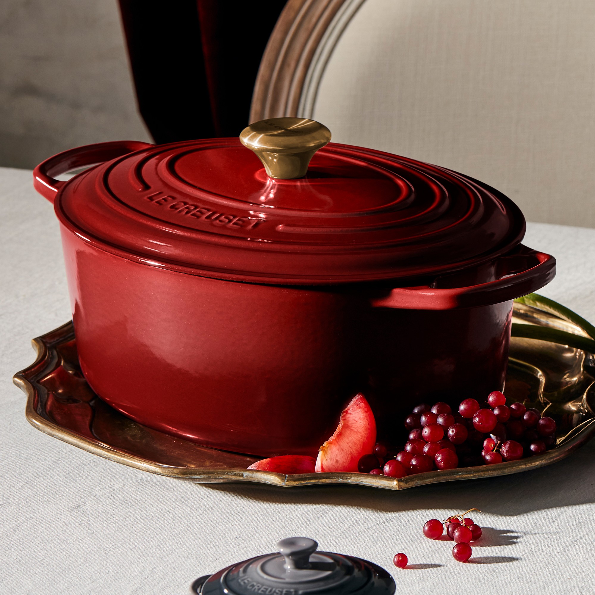 Le Creuset Signature Enameled Cast Iron Oval Dutch Oven