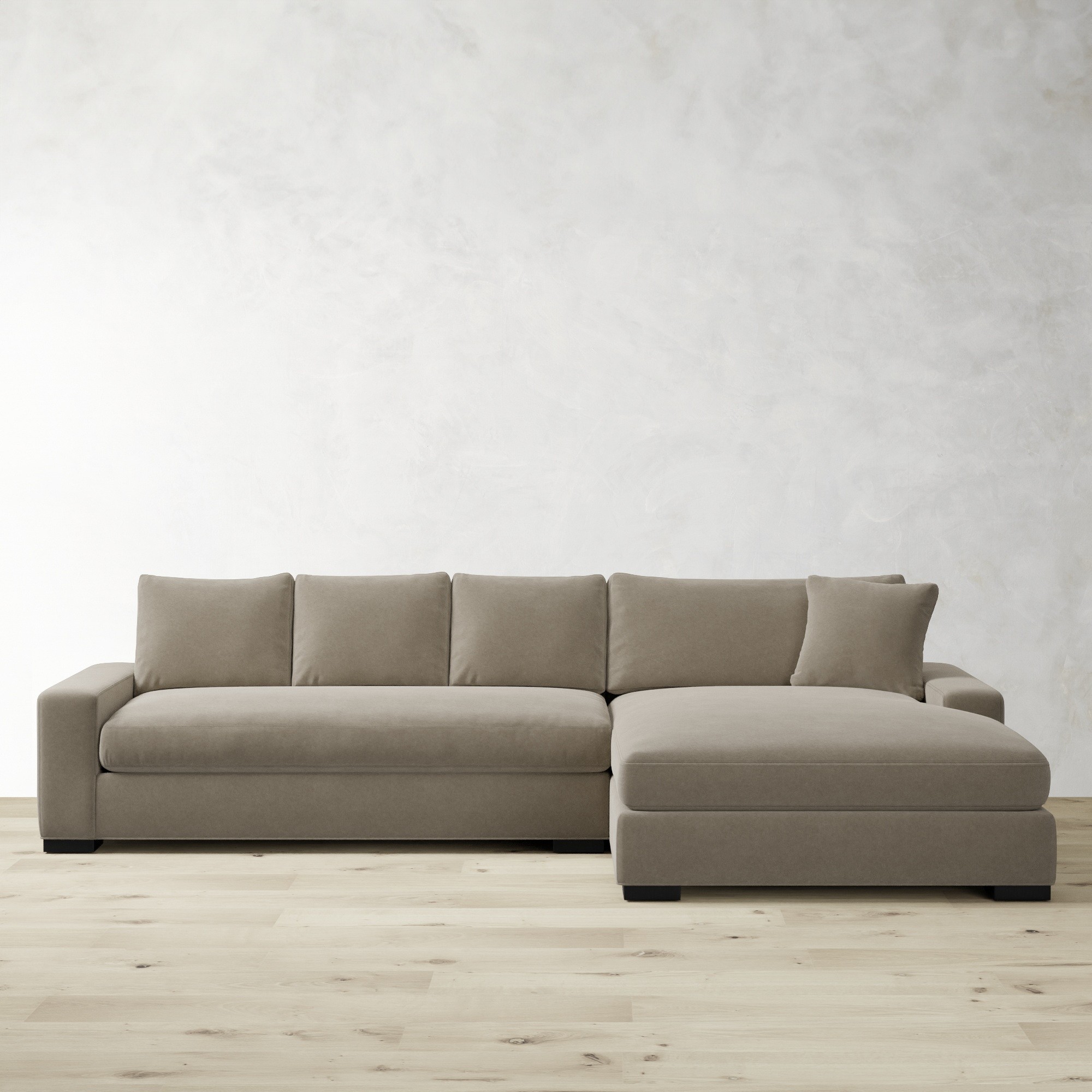 Robertson 2-Piece L-Shape Sectional with Chaise (132)