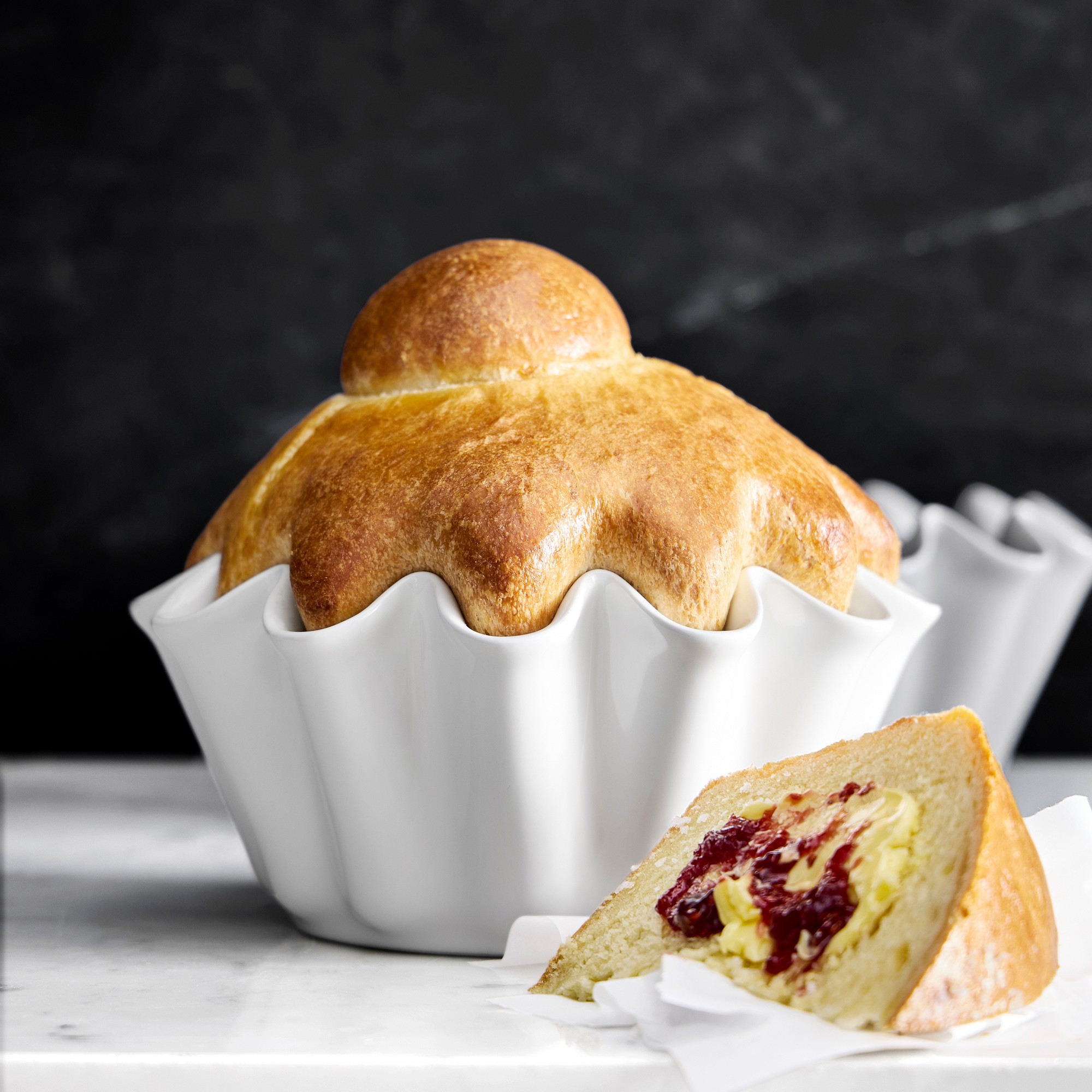 Le Creuset Stoneware Brioche Bread Baker