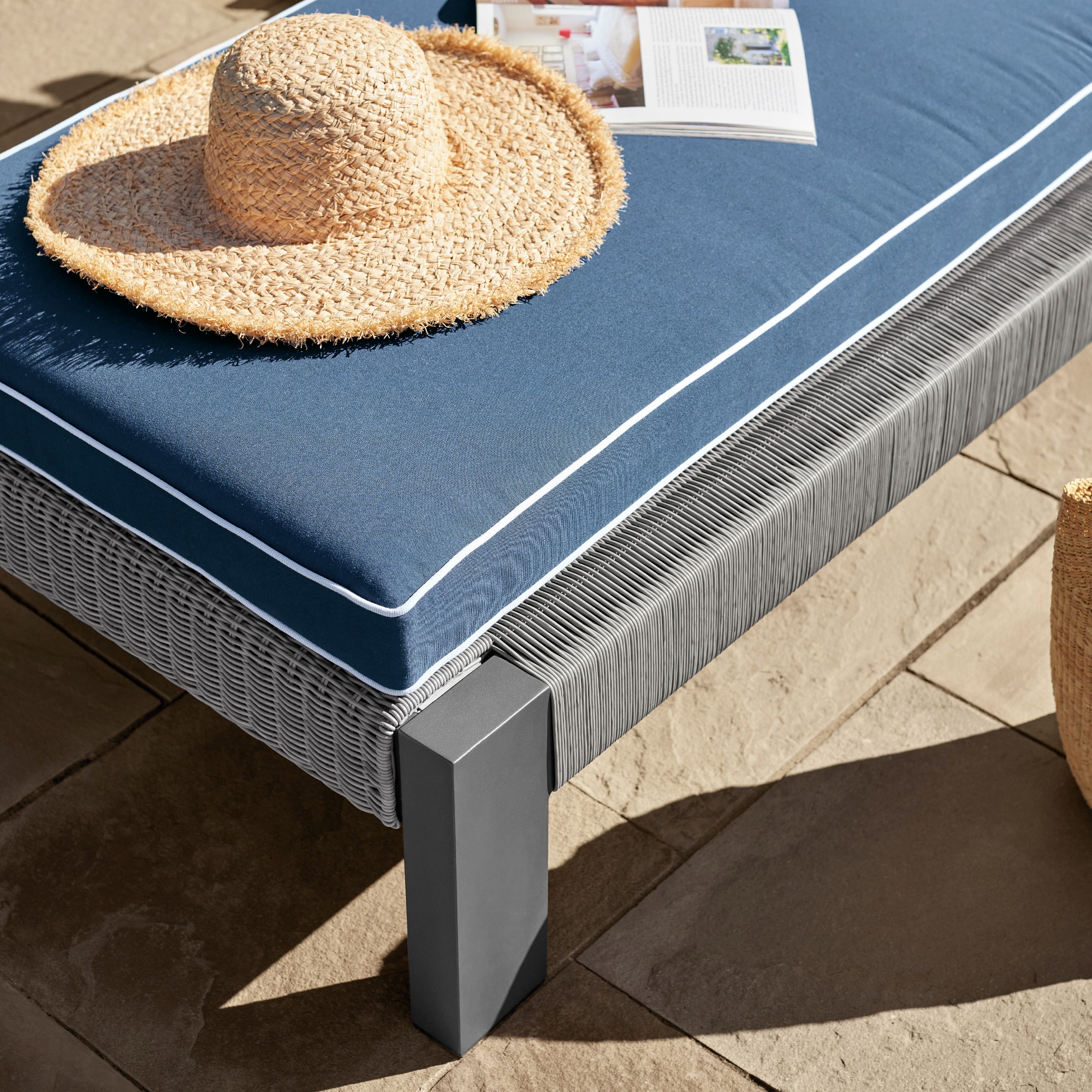 Larnaca Metal x All-Weather-Weave Outdoor Cushions