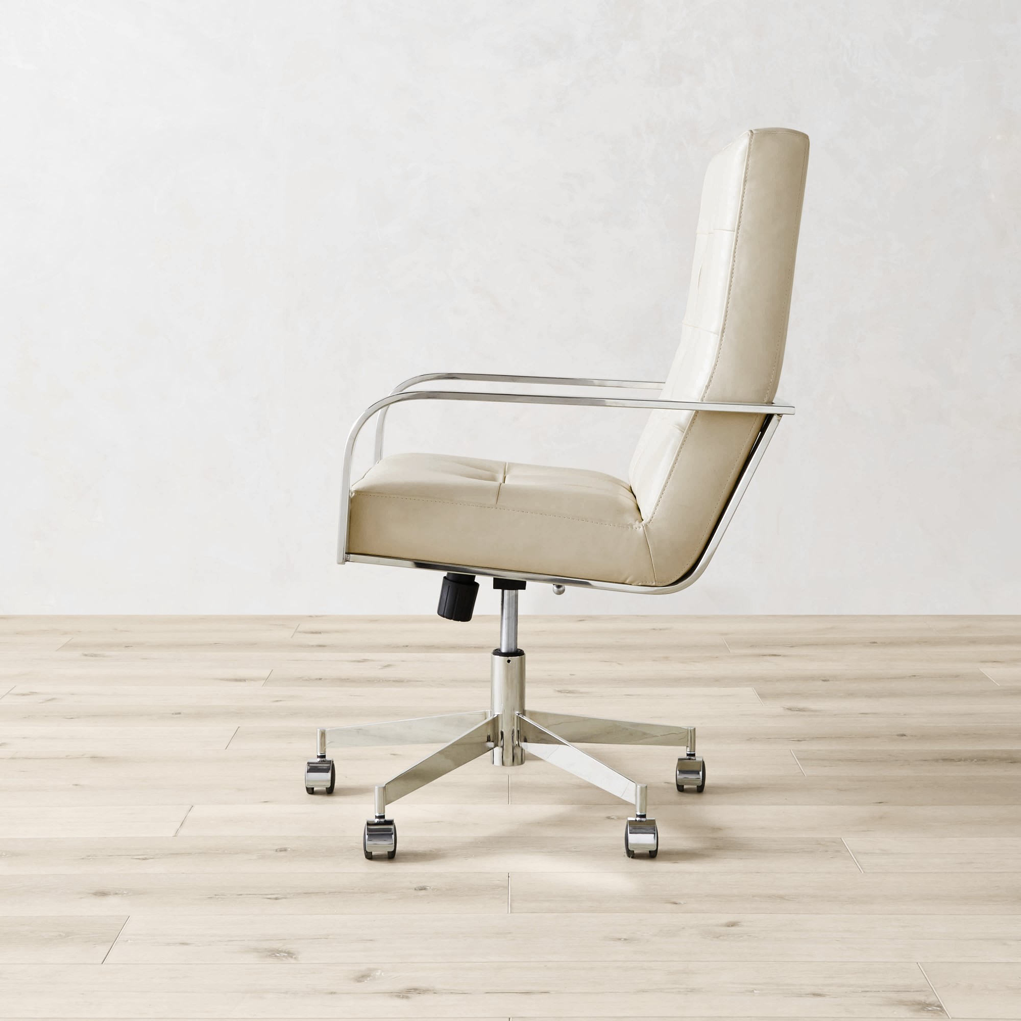 James Swivel Desk Chair