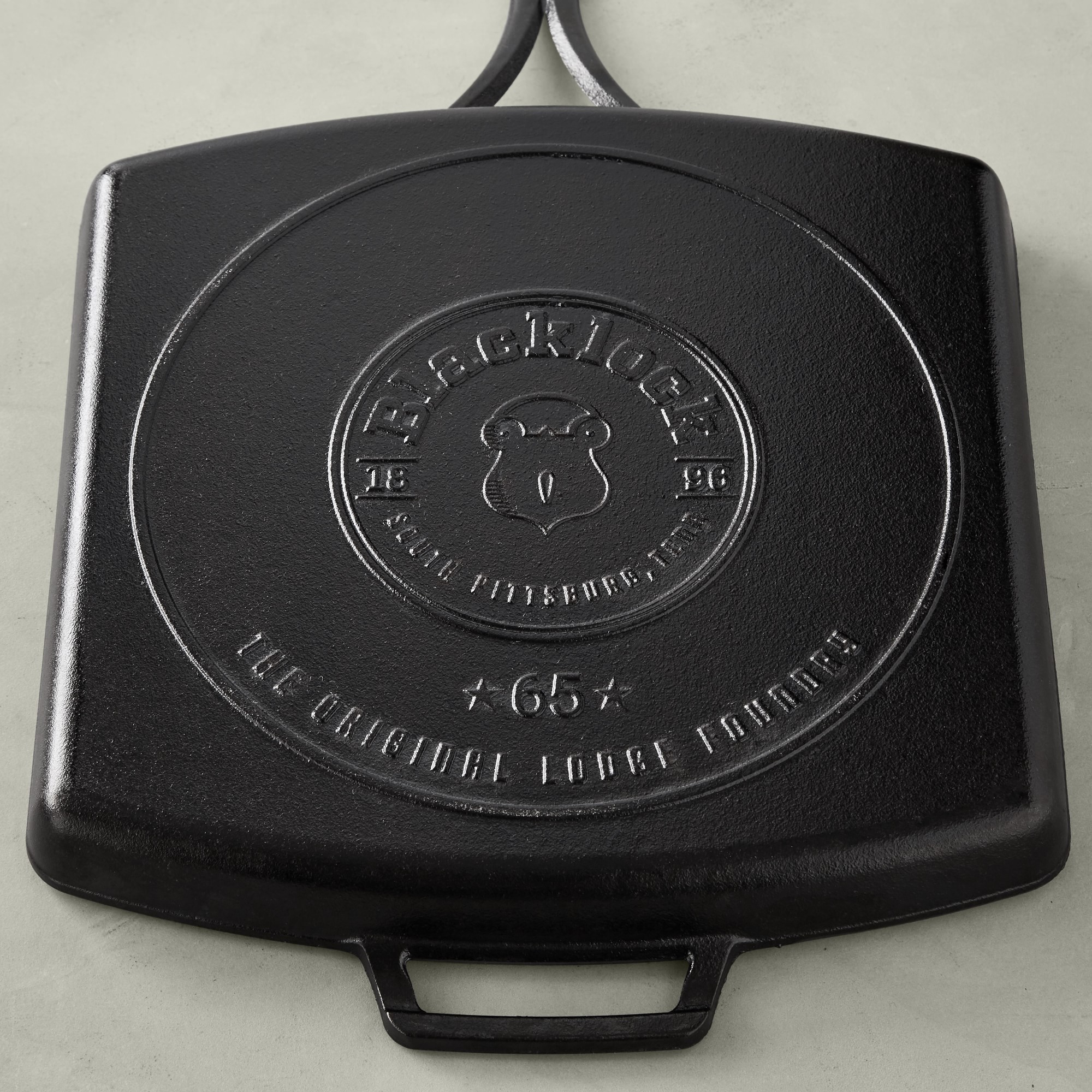 Lodge Blacklock Triple Seasoned Cast Iron Square Grill Pan