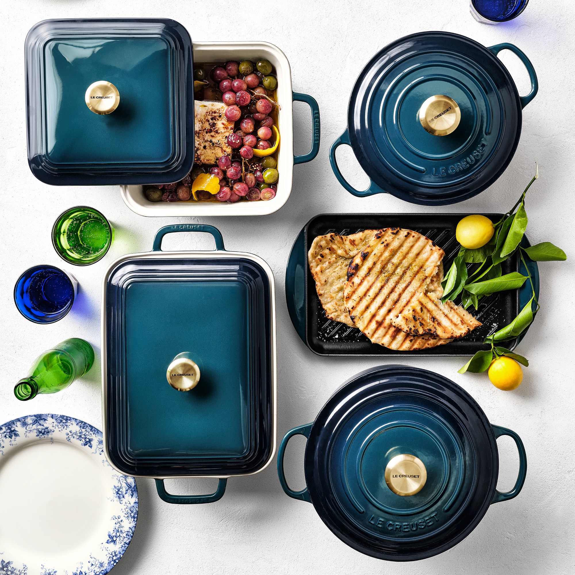 Le Creuset San Francisco Stoneware Square Covered Baker, 3-Qt.