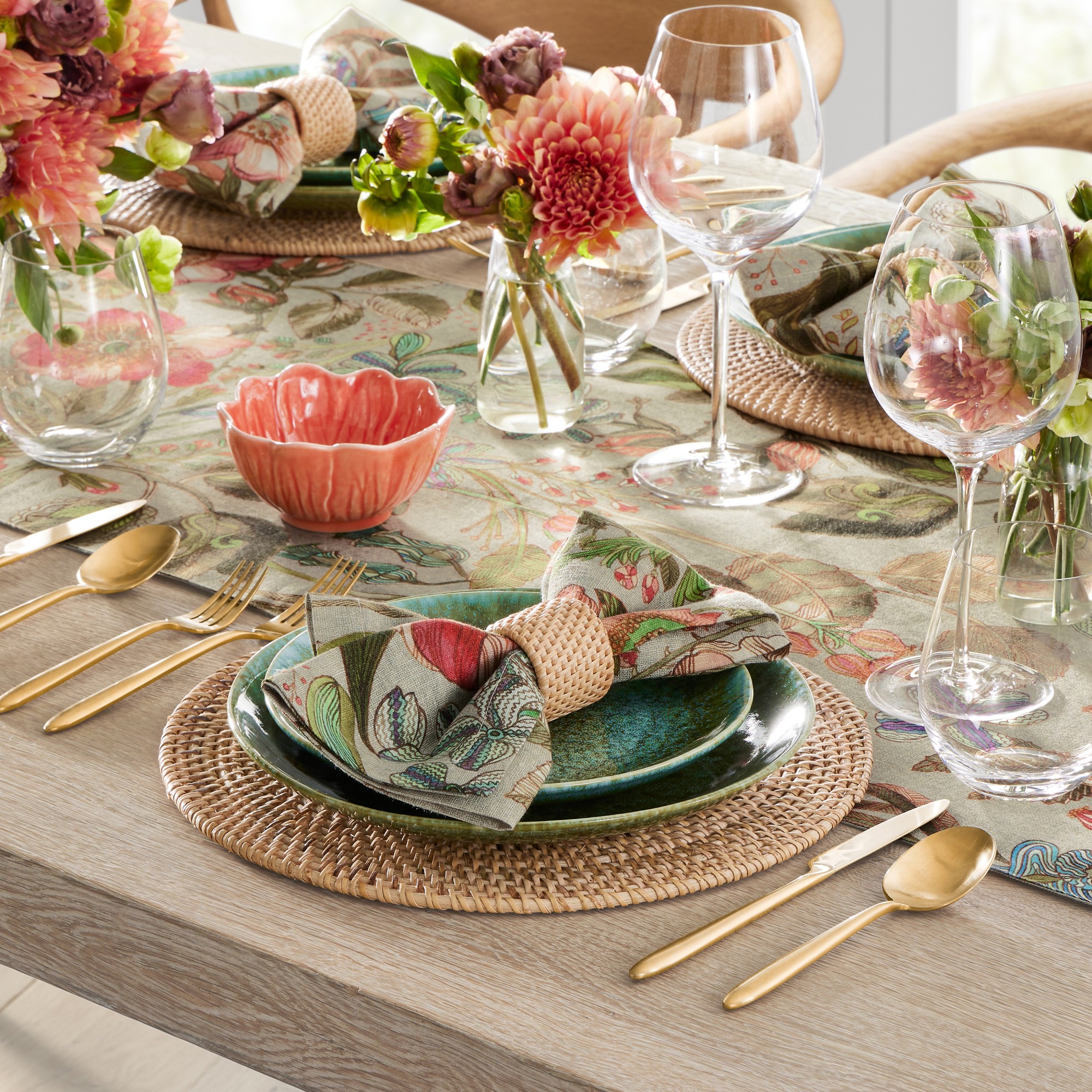 Fiorella Table Runner