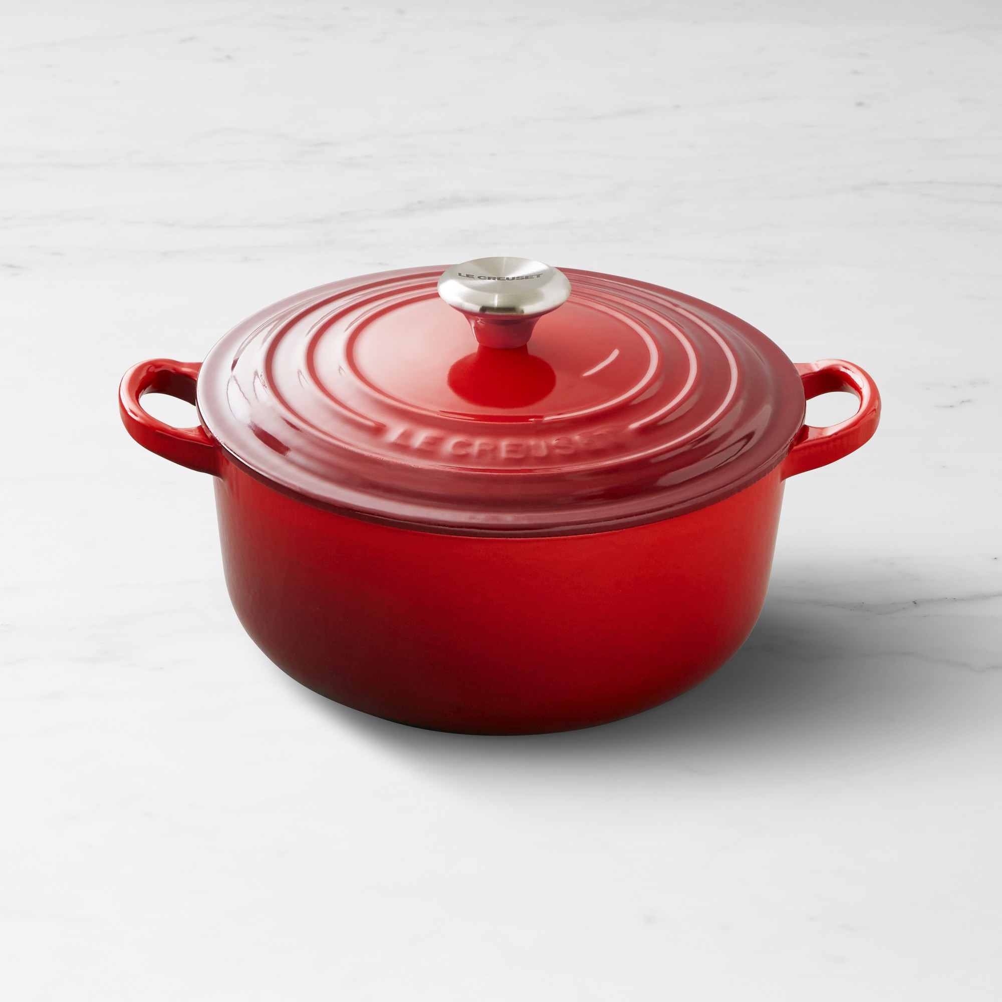 Le Creuset Signature Enameled Cast Iron Round Dutch Oven