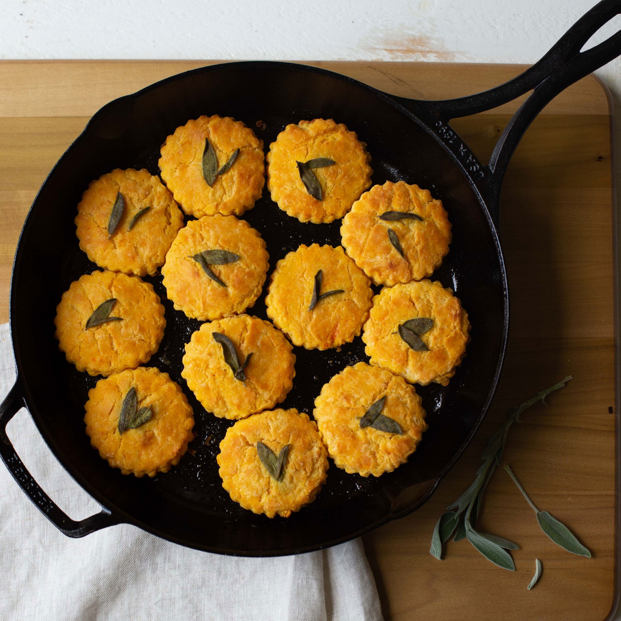 Lodge Blacklock Triple Seasoned Cast Iron Skillet