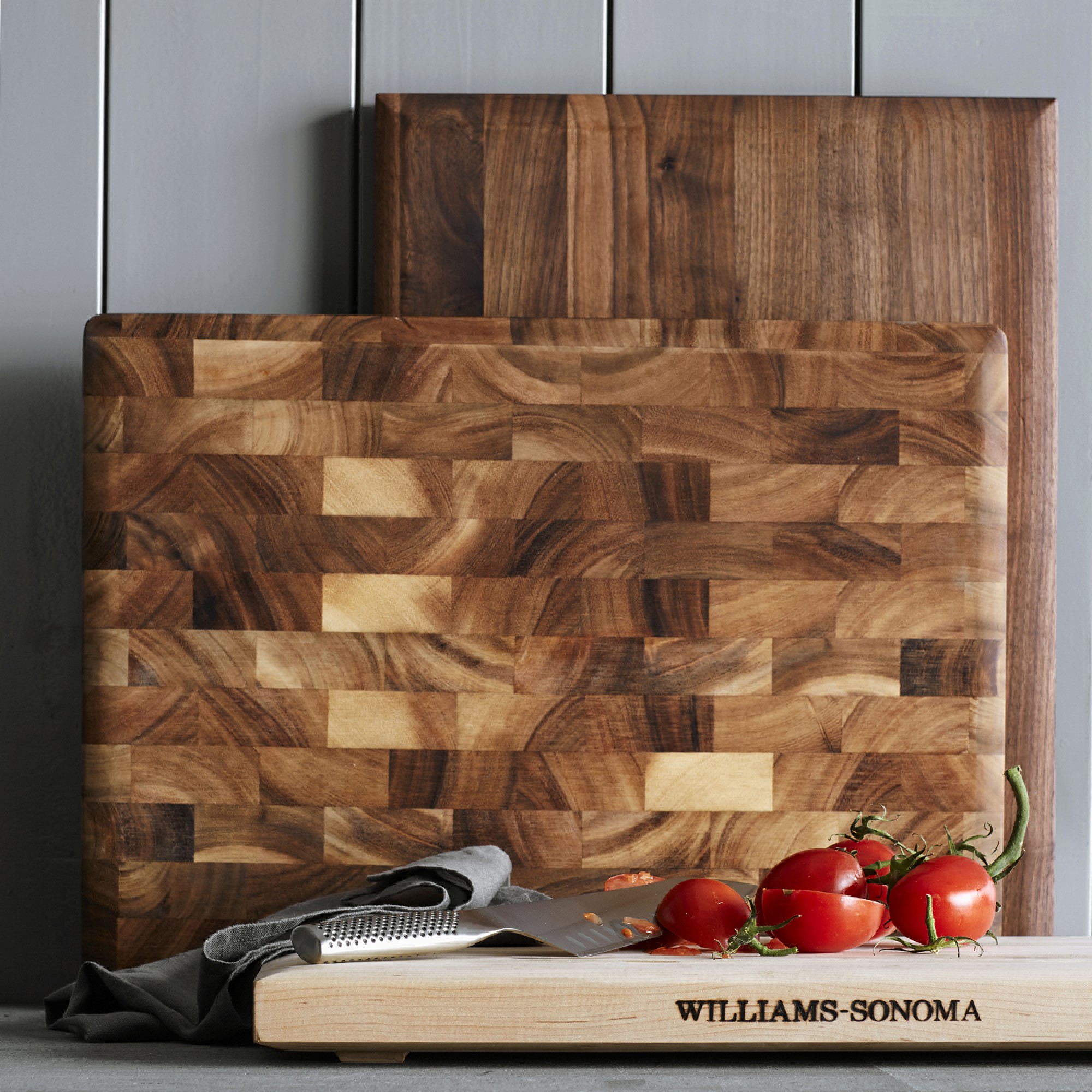 Williams Sonoma Rectangular Cutting & Carving Board with Feet, Walnut