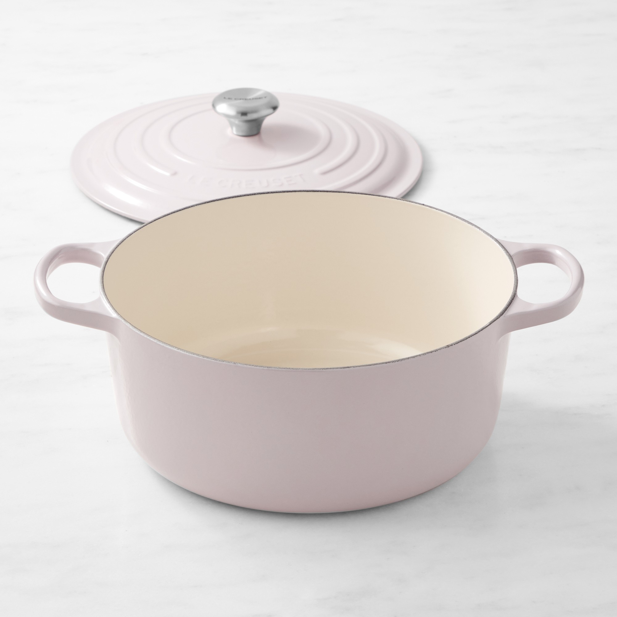 Le Creuset Signature Enameled Cast Iron Round Dutch Oven