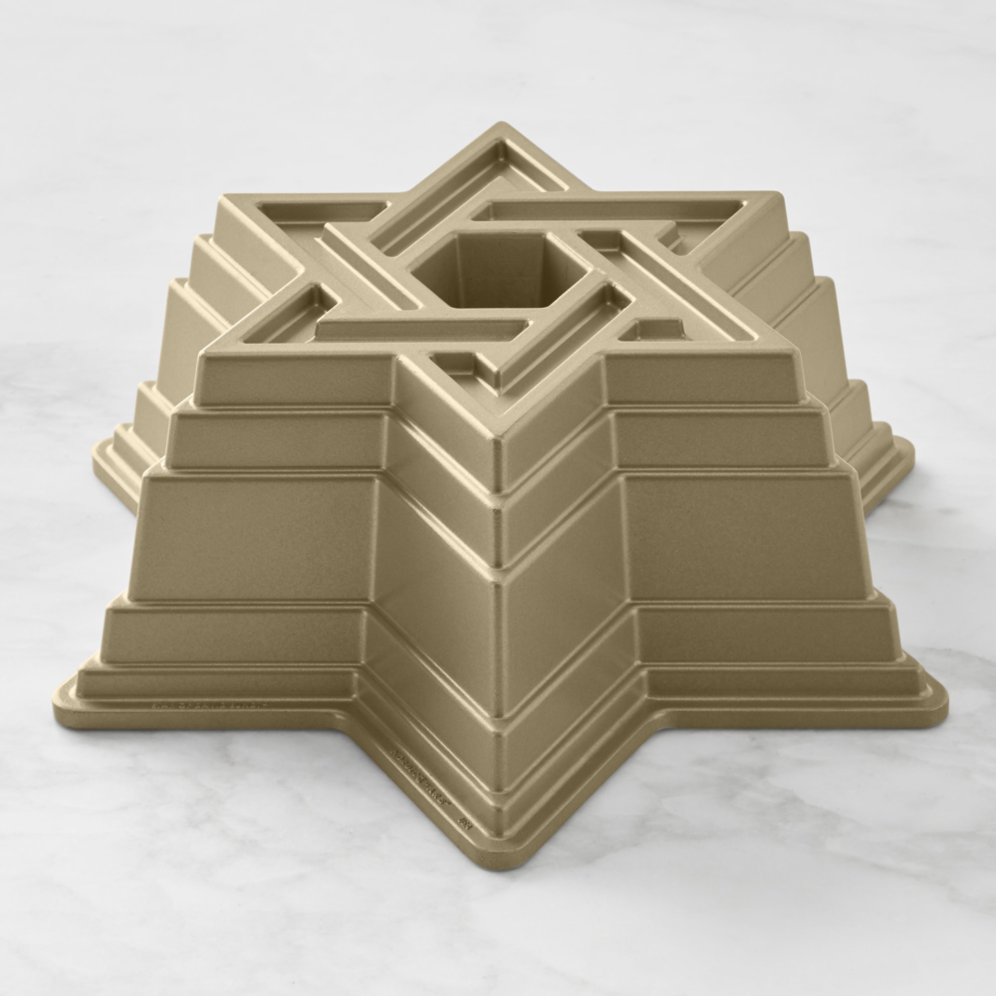 Nordic Ware Nonstick Cast Aluminum Star of David Bundt® Cake Pan