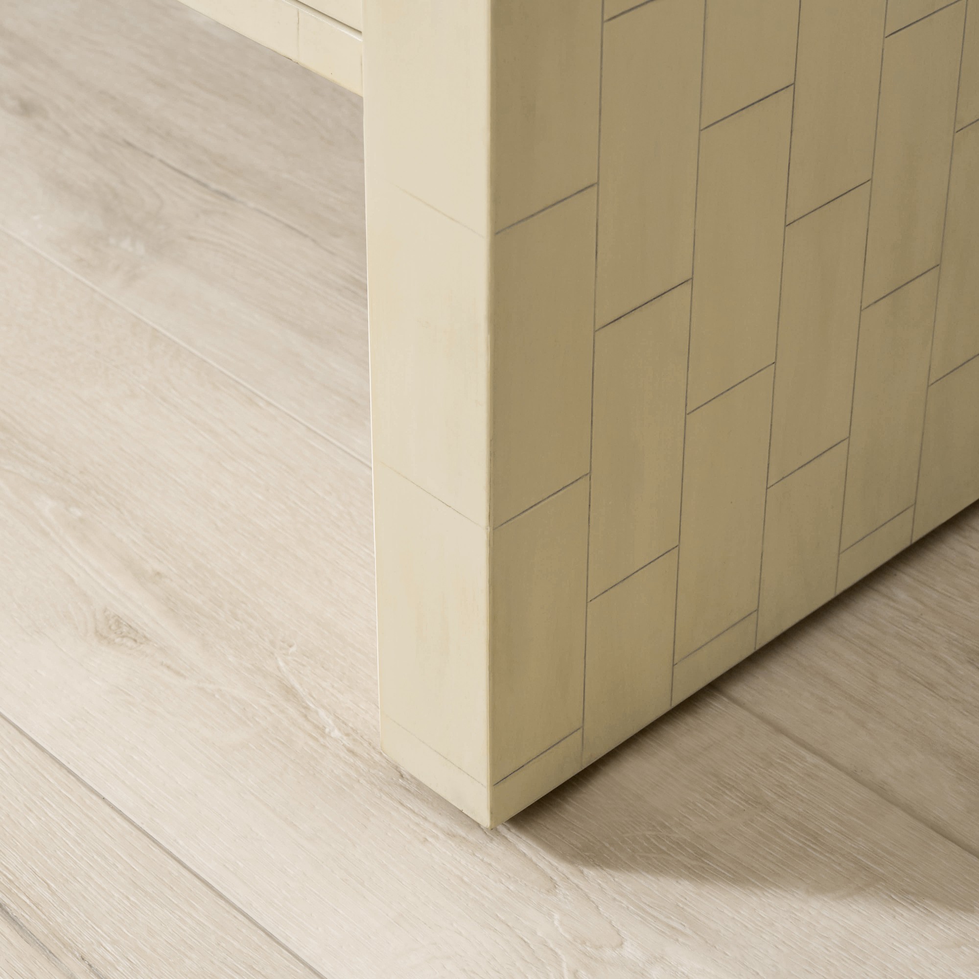 Faux Bone Console (78)