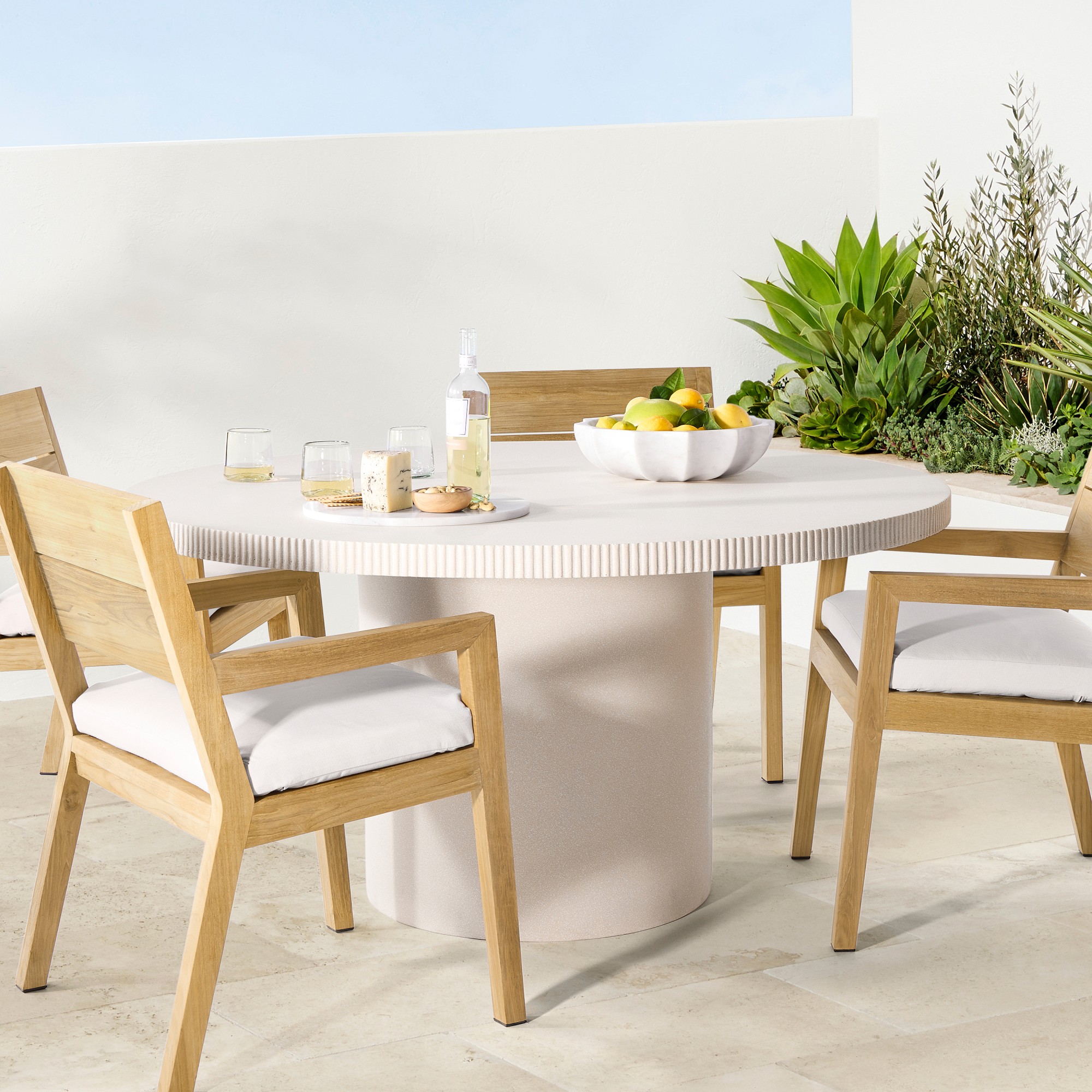 Hollis Round Fiberstone Outdoor Dining Table (59)