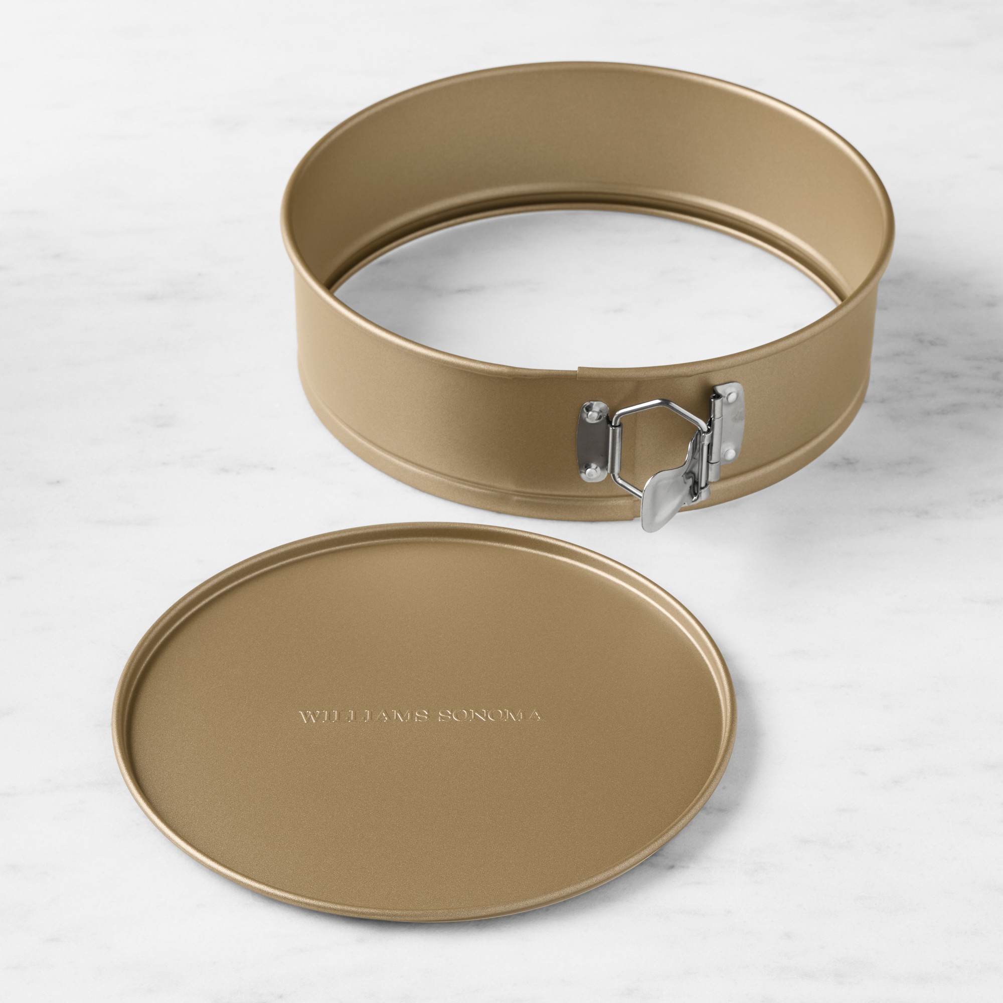 Williams Sonoma Goldtouch® Pro Classic Latch Springform Pan