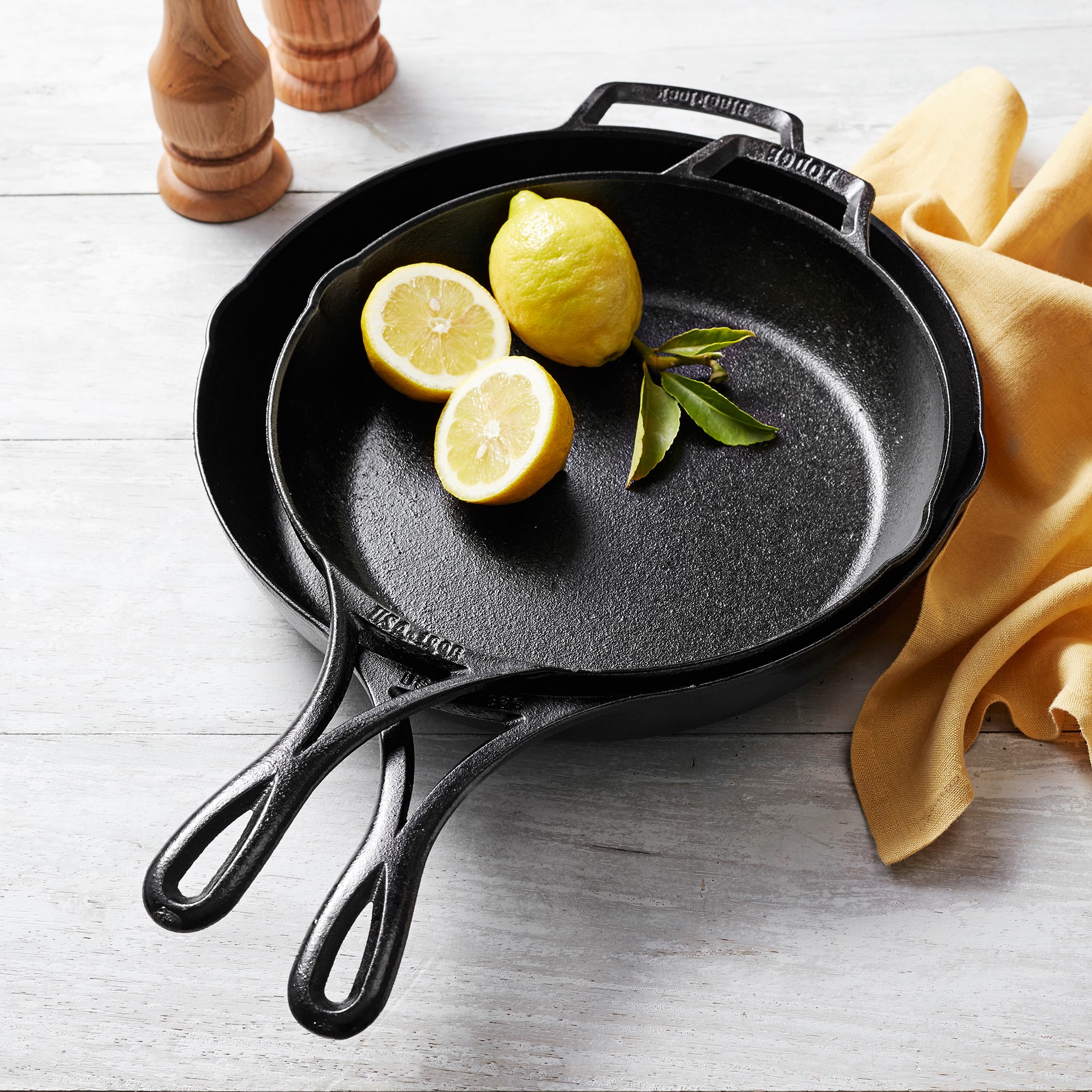 Lodge Blacklock Triple Seasoned Cast Iron Skillet Set