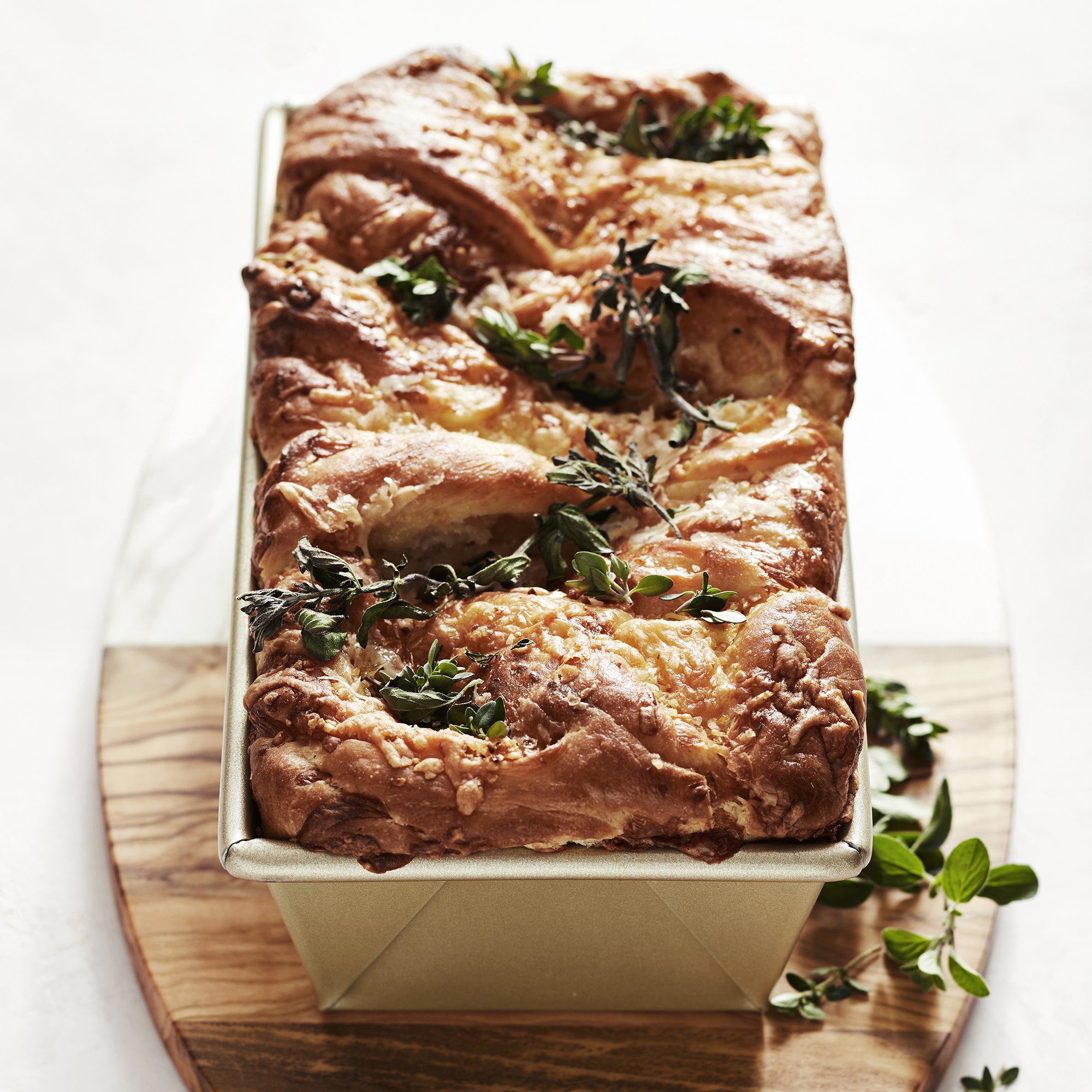 Williams Sonoma Goldtouch® Pro Nonstick Loaf Pan