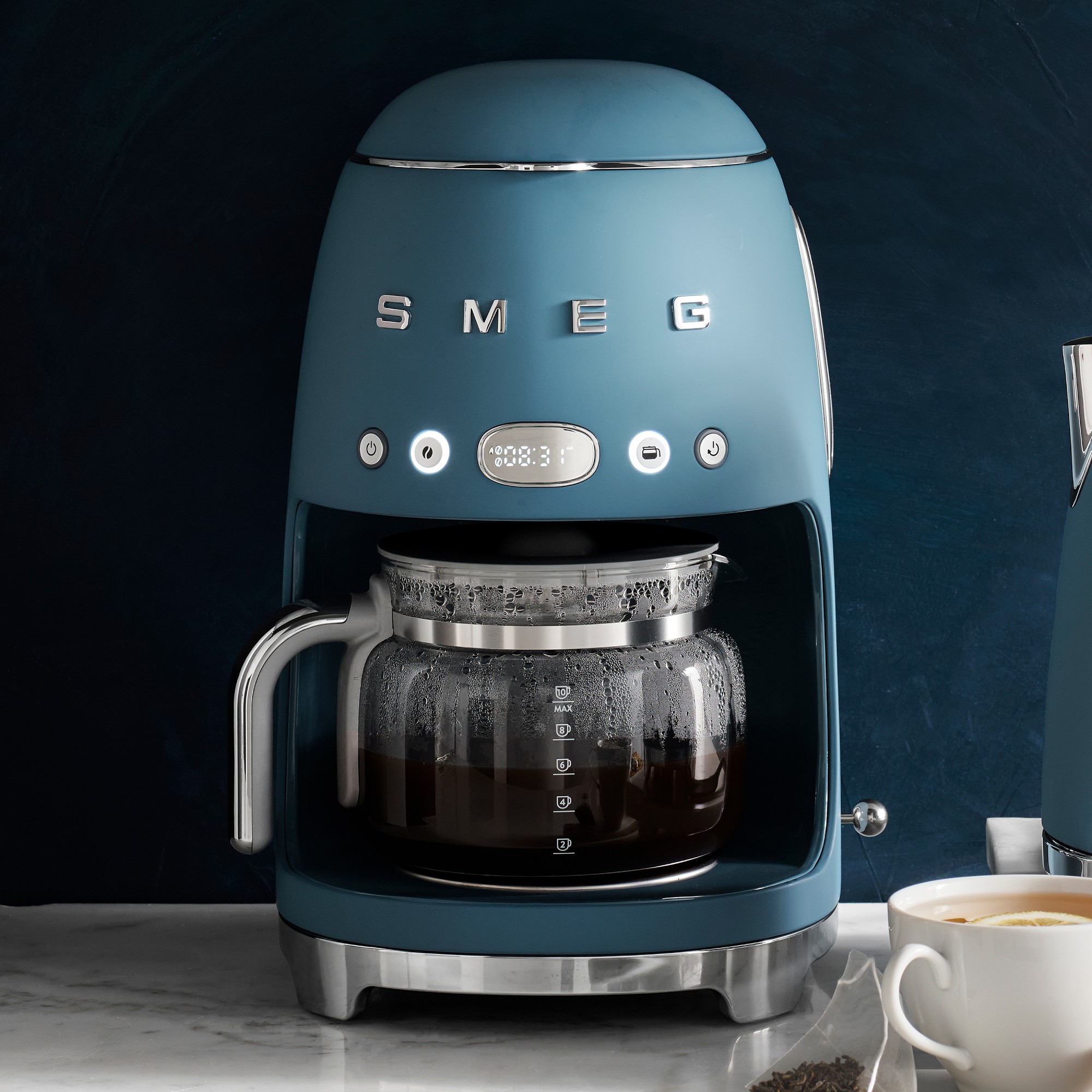 SMEG 10-Cup Drip Coffee Maker