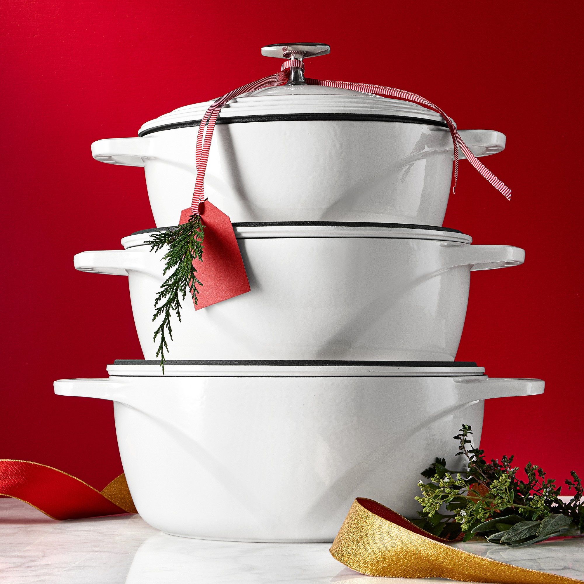 Lodge USA Enameled Cast Iron Dutch Oven