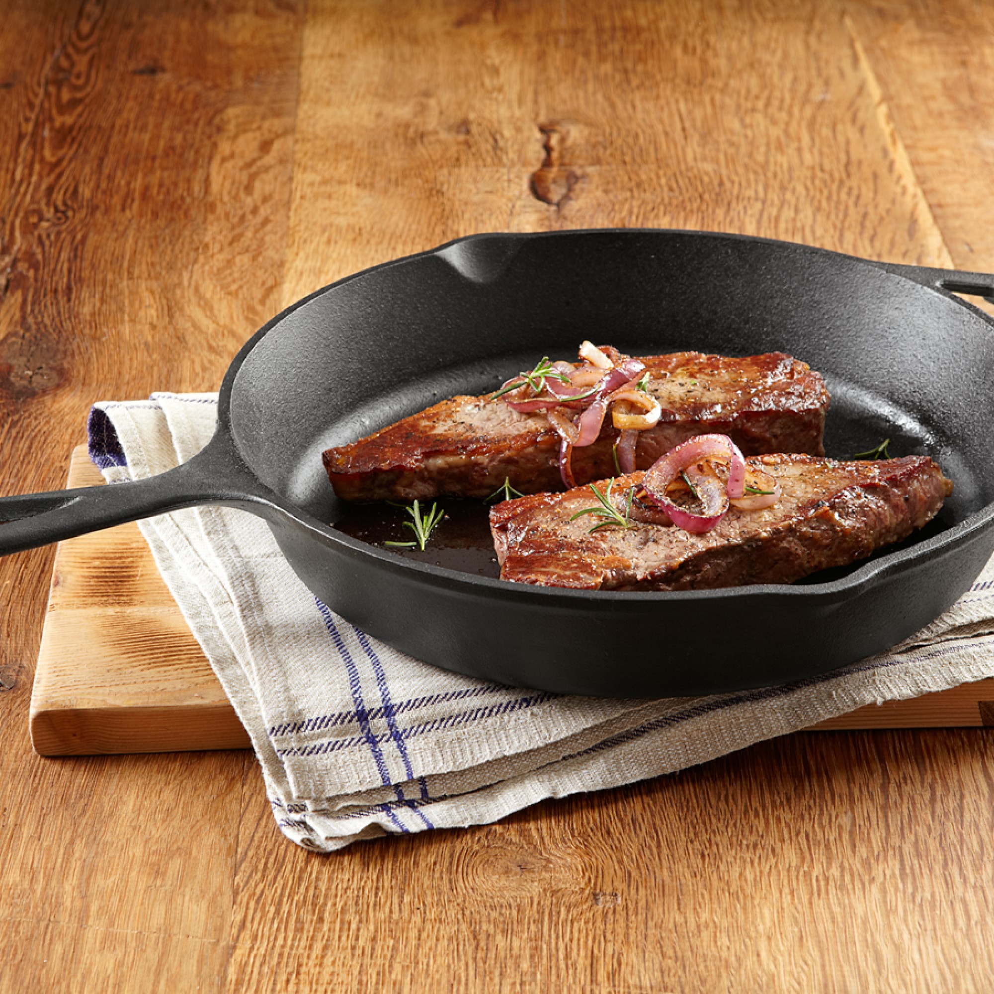 Lodge Seasoned Cast Iron Skillet Pan