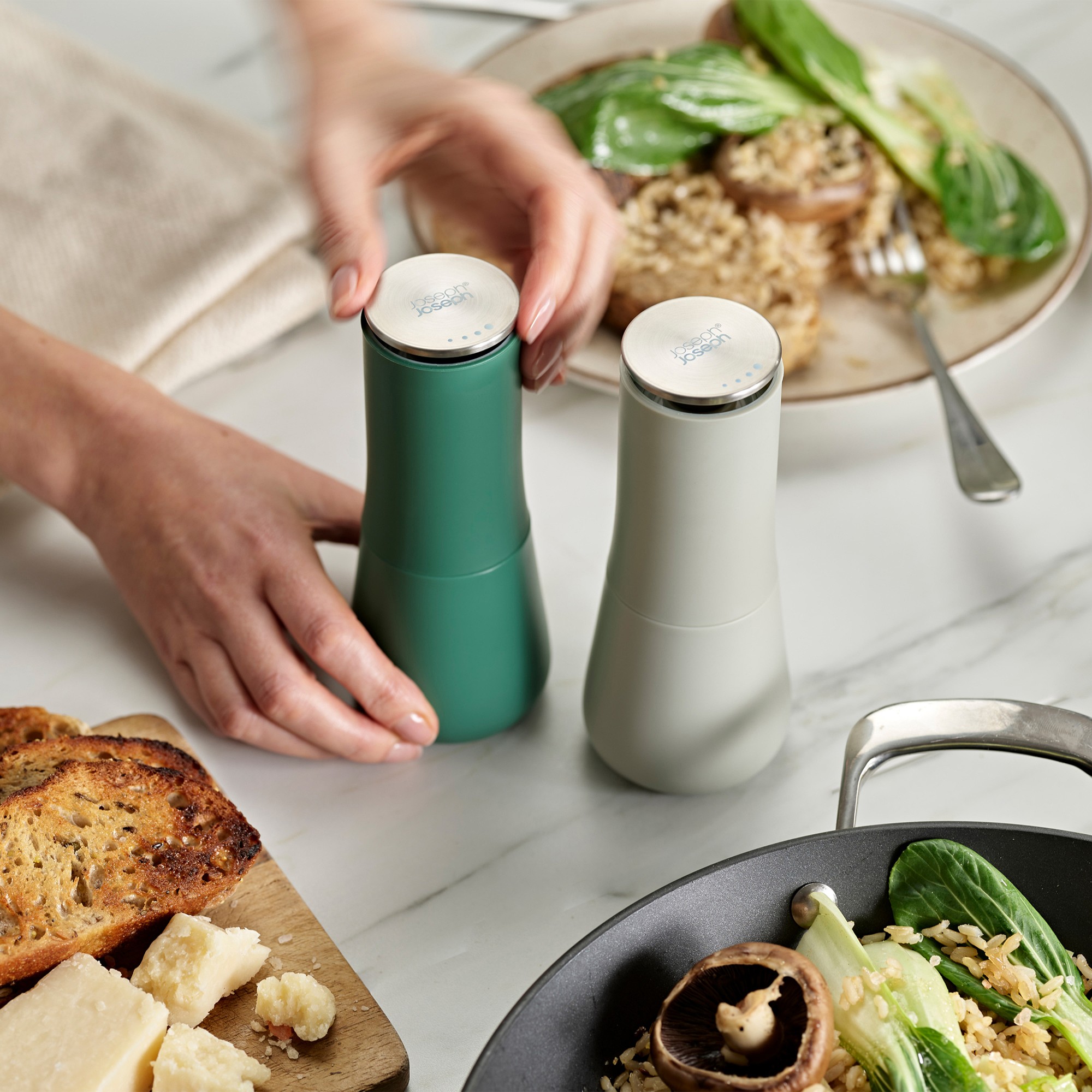 Joseph Joseph Milltop™, Set of 2