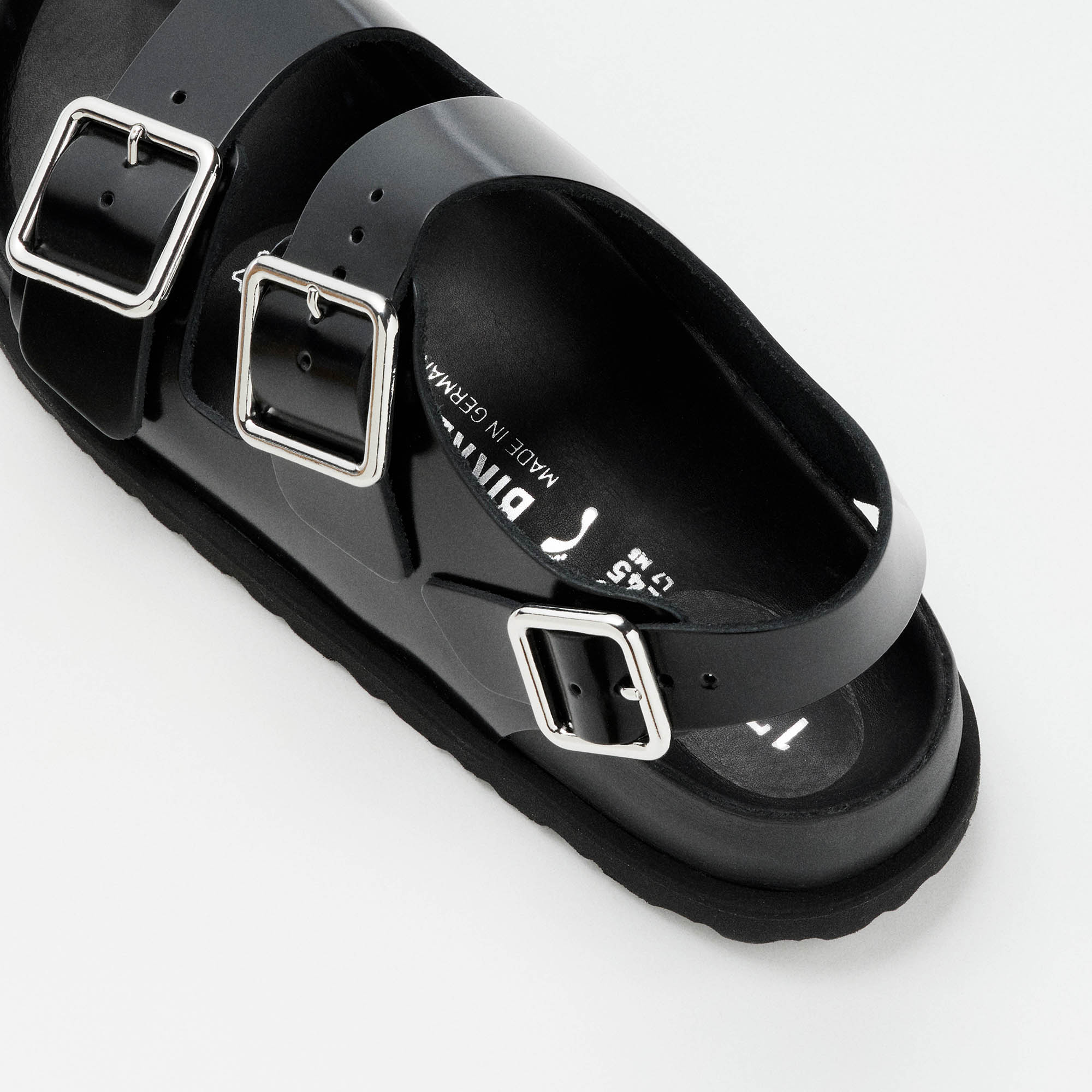 1774 Milano - Premium Black