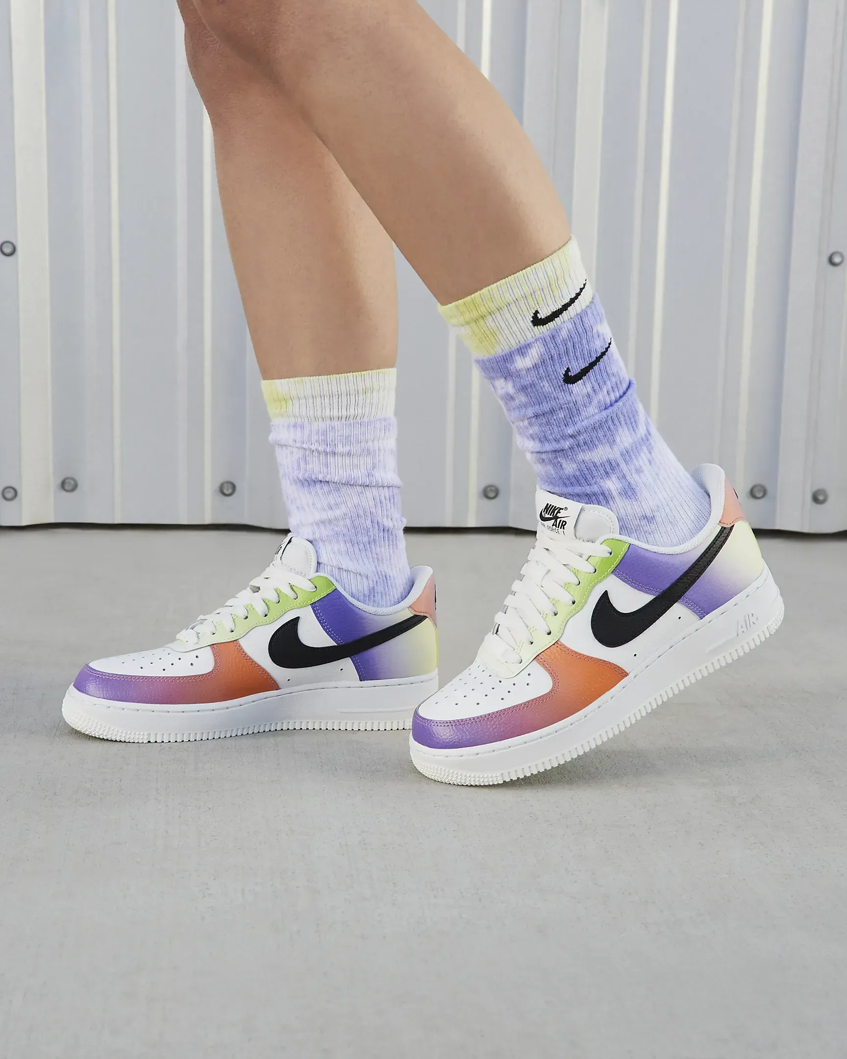 NIKE Air Force 1