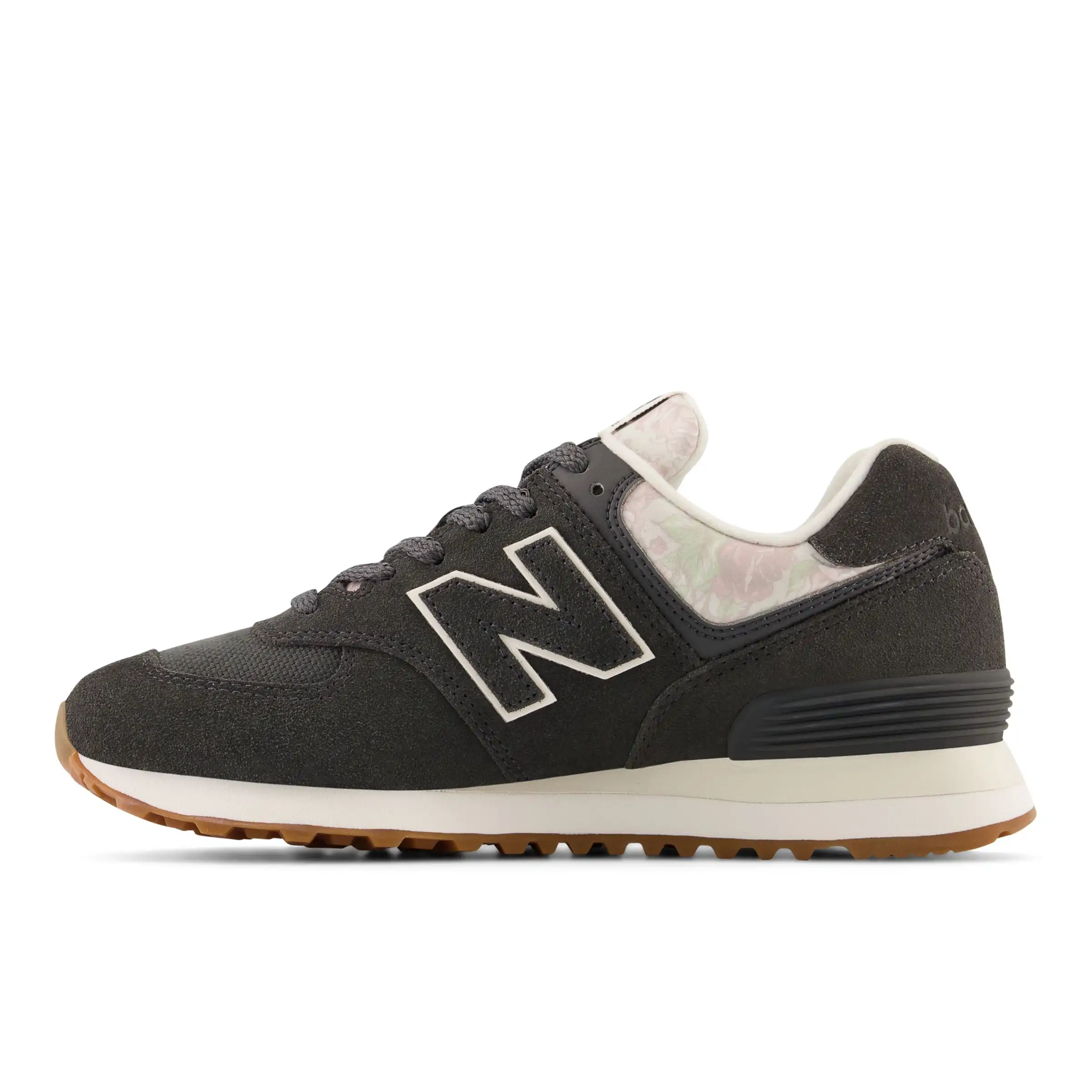 574 - Blacktop with Sea Salt and White