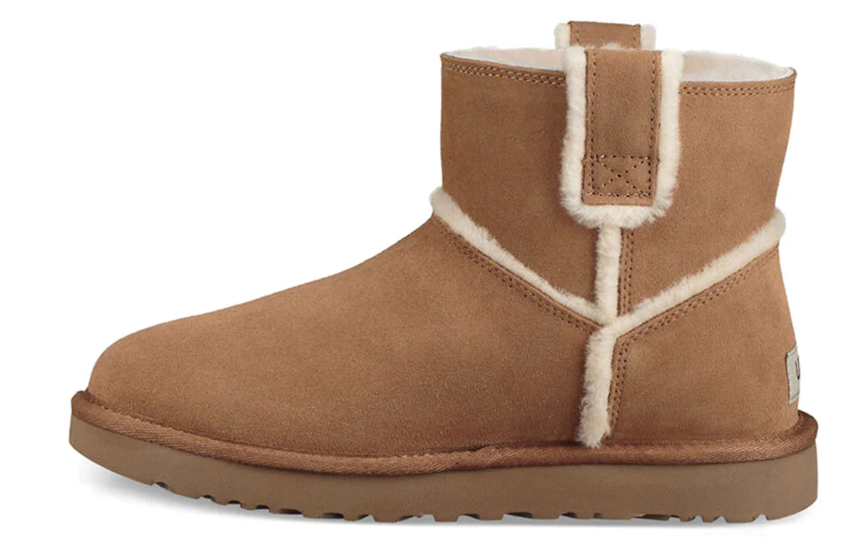 (WMNS) UGG CLASSIC MINI Snow boots 1100211-CHE