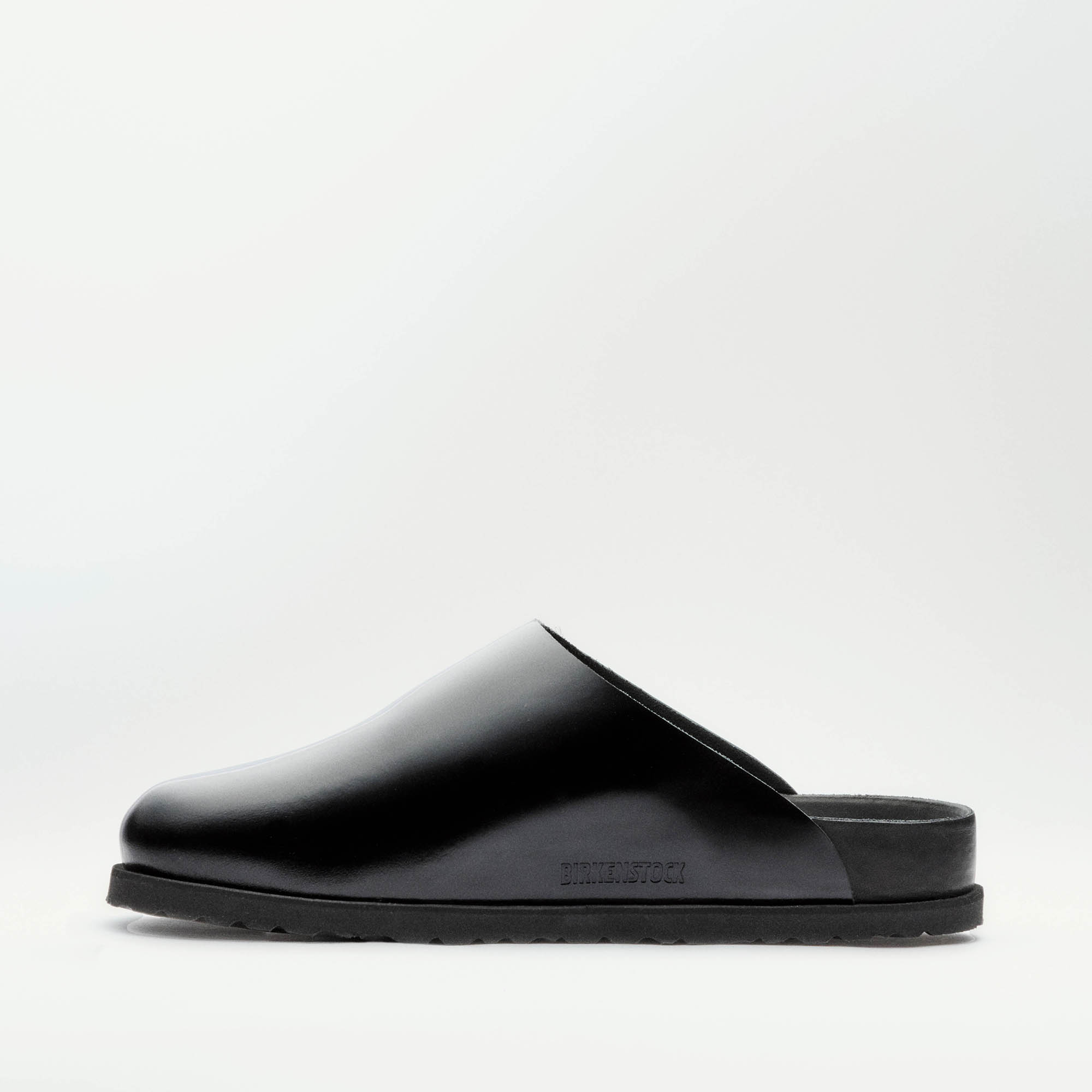 33 Dougal - Premium Black