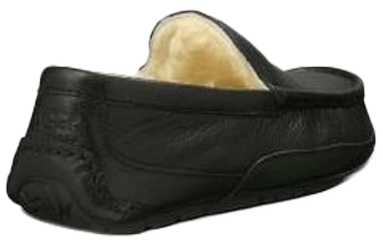 UGG Ascot 'Black' 5379B-BLK