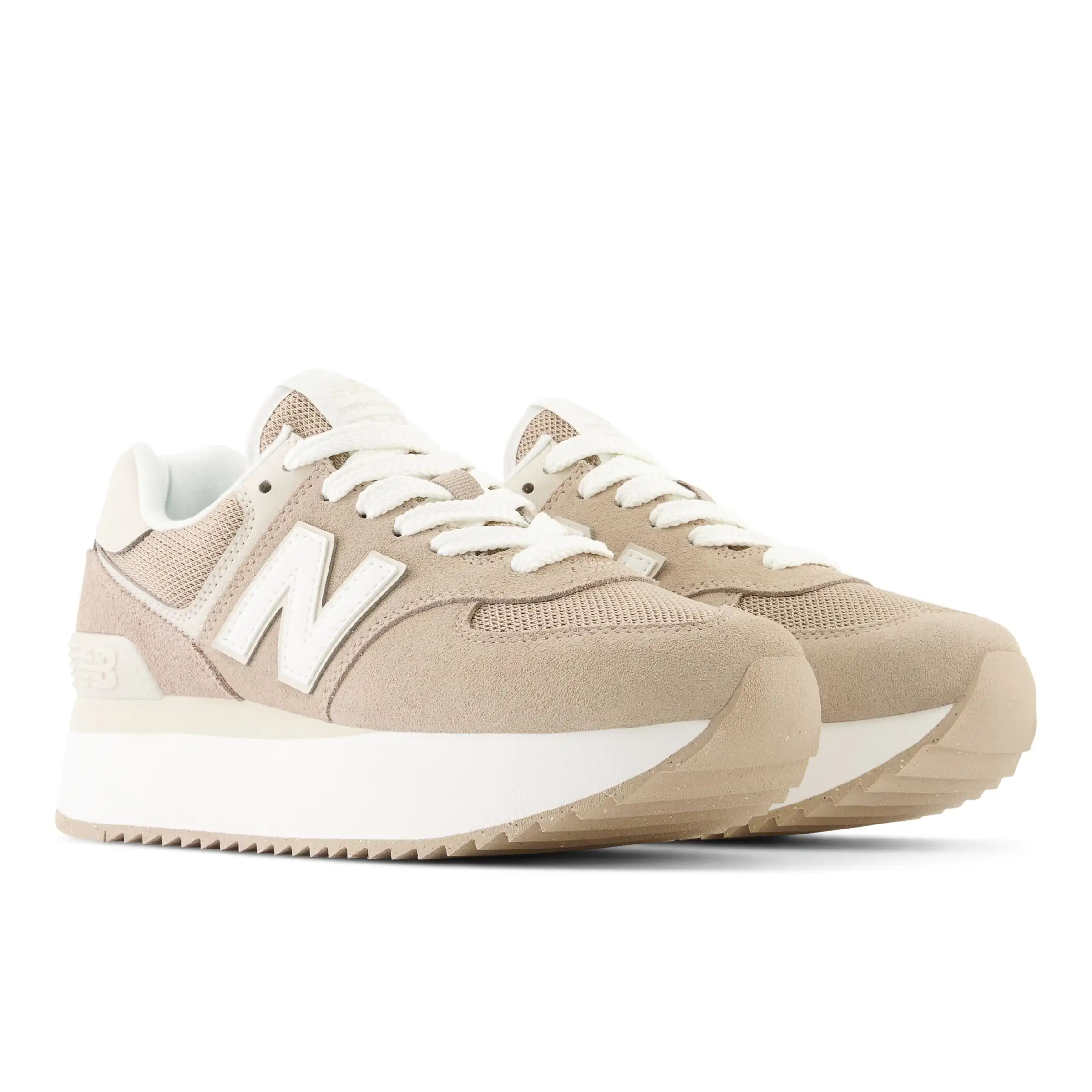 574+ - Driftwood with Timber Wolf and White