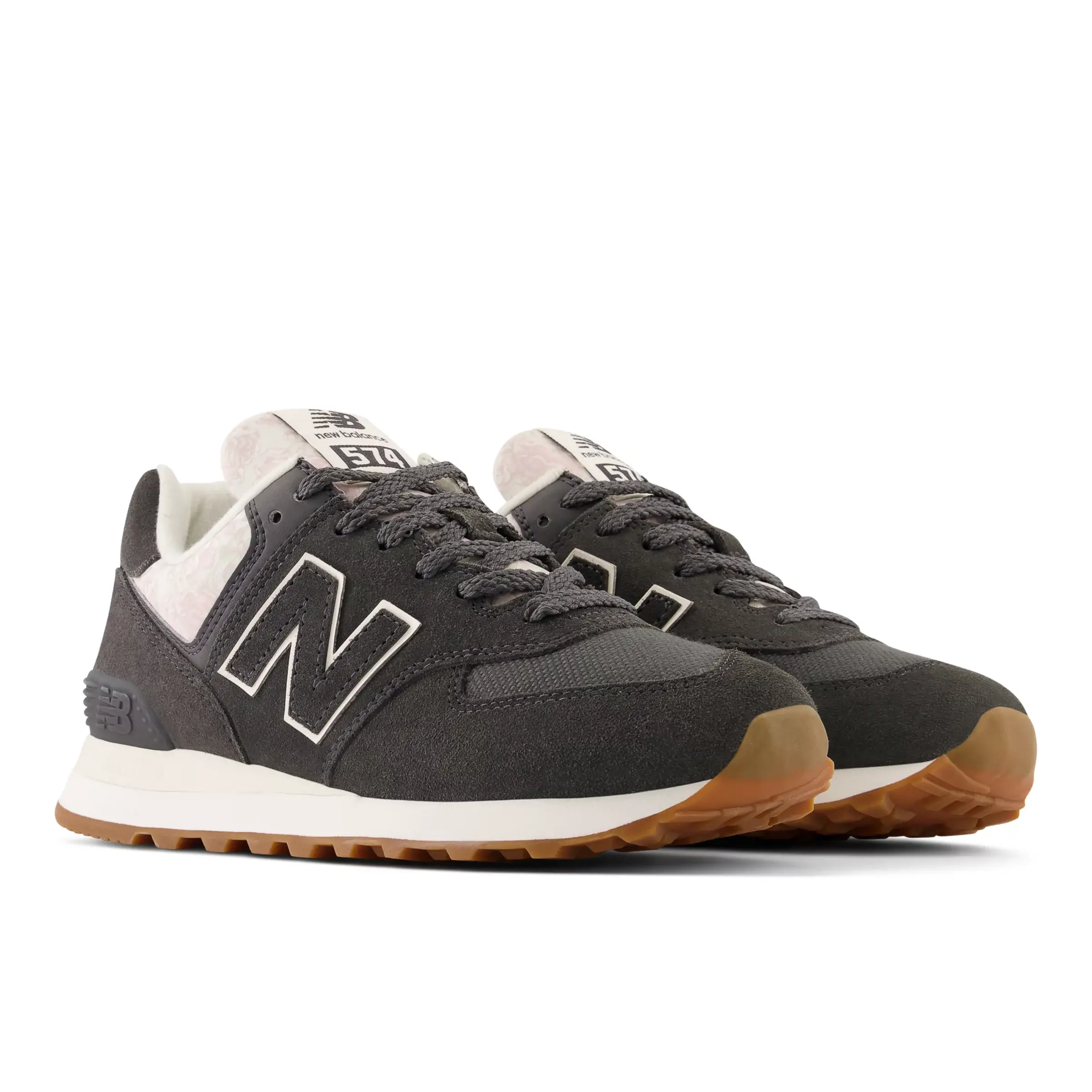 574 - Blacktop with Sea Salt and White