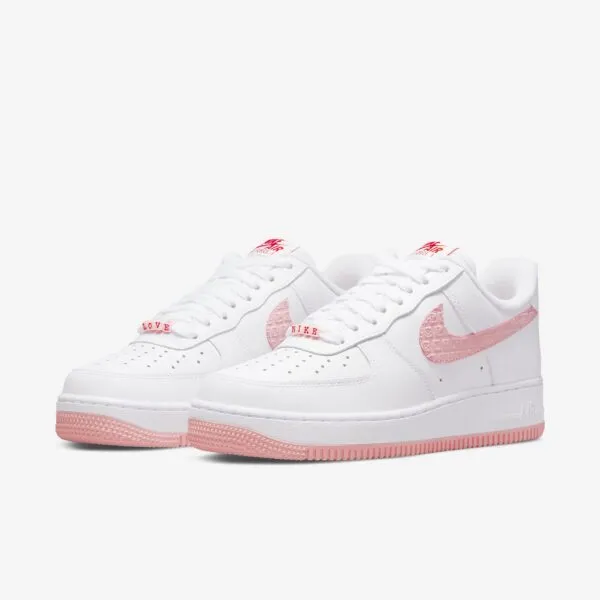 NIKE Air Force 1 07 Valentines Day