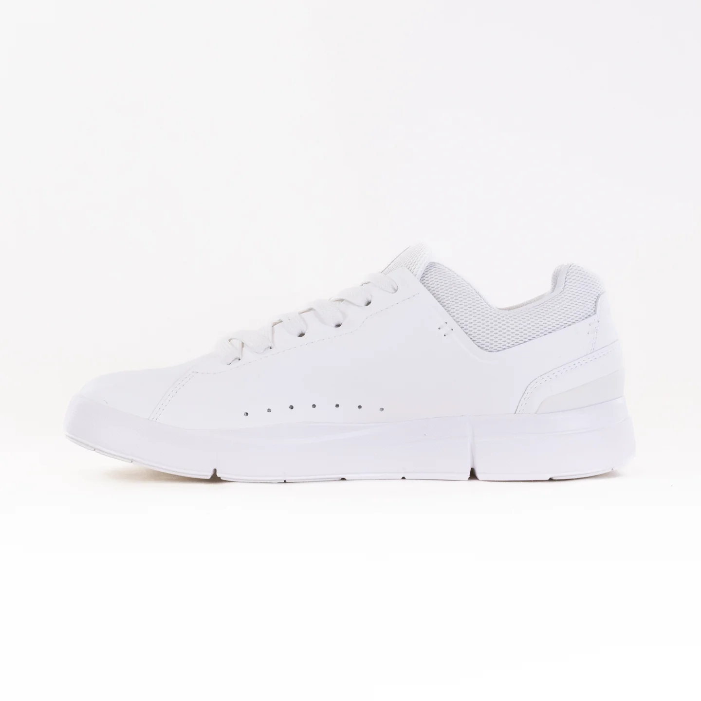 On The Roger Advantage (Women's) - All White