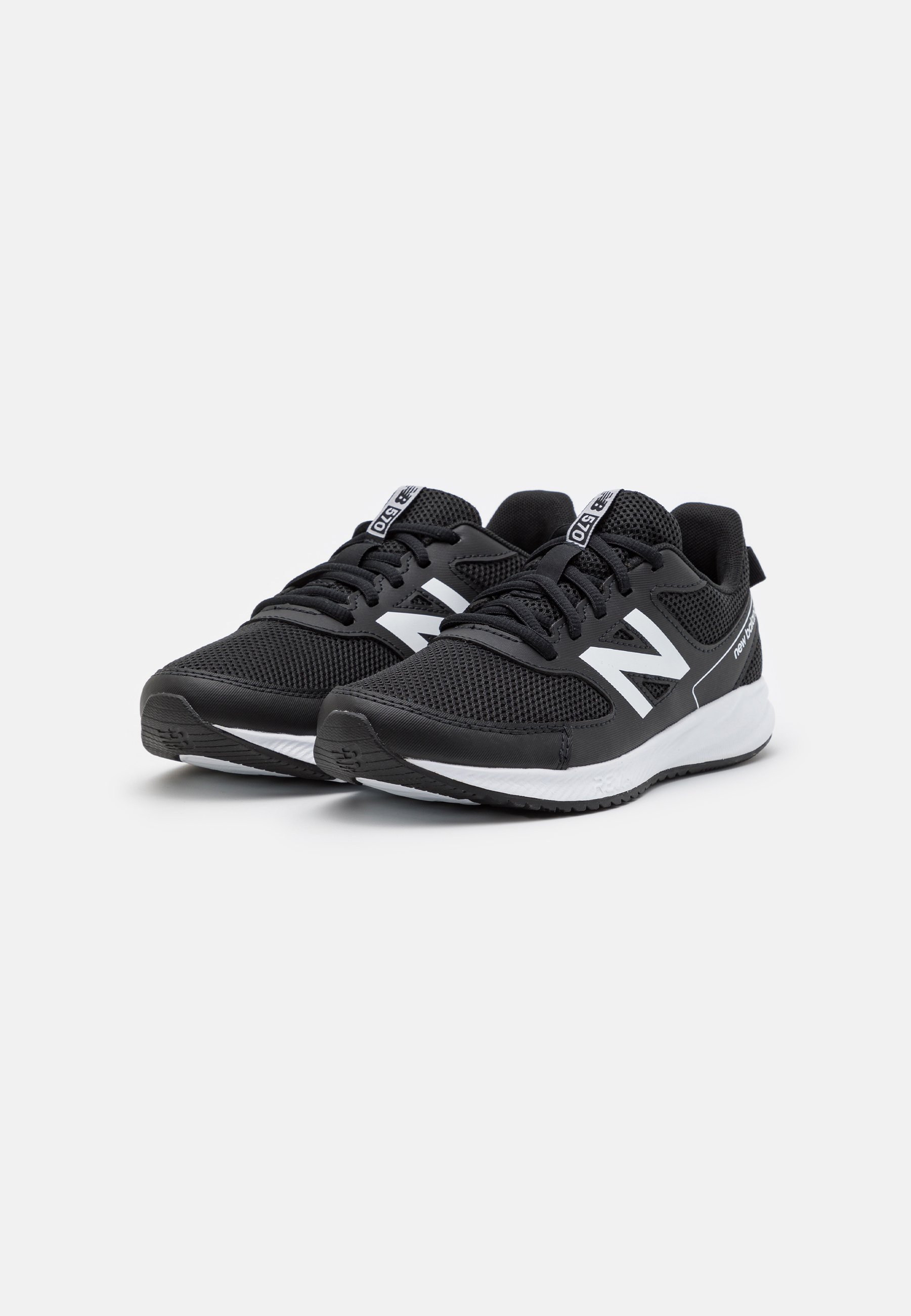 NB 570 UNISEX - Neutral running shoes - black