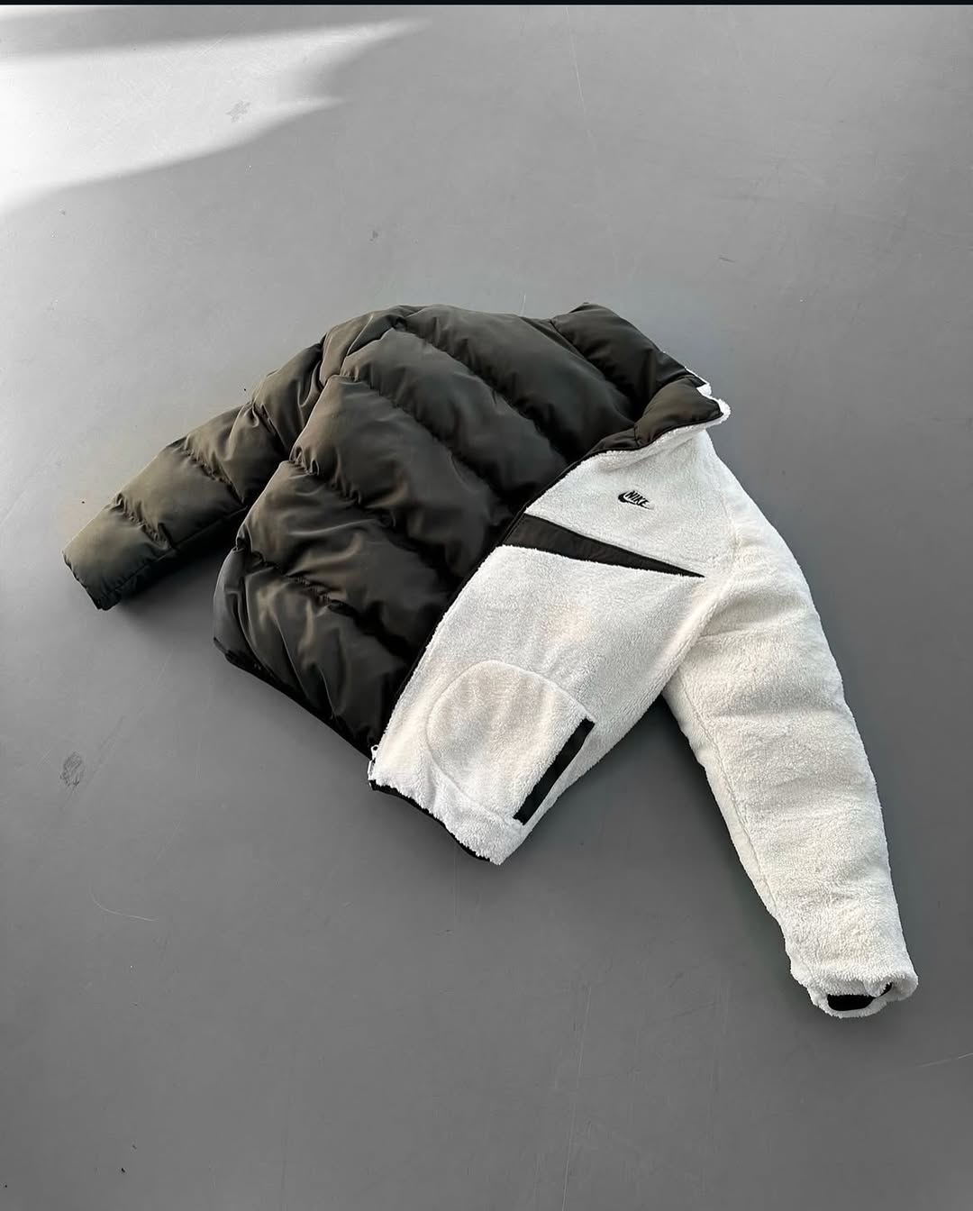 Nike stand-up collar warm jacket (Reversible)