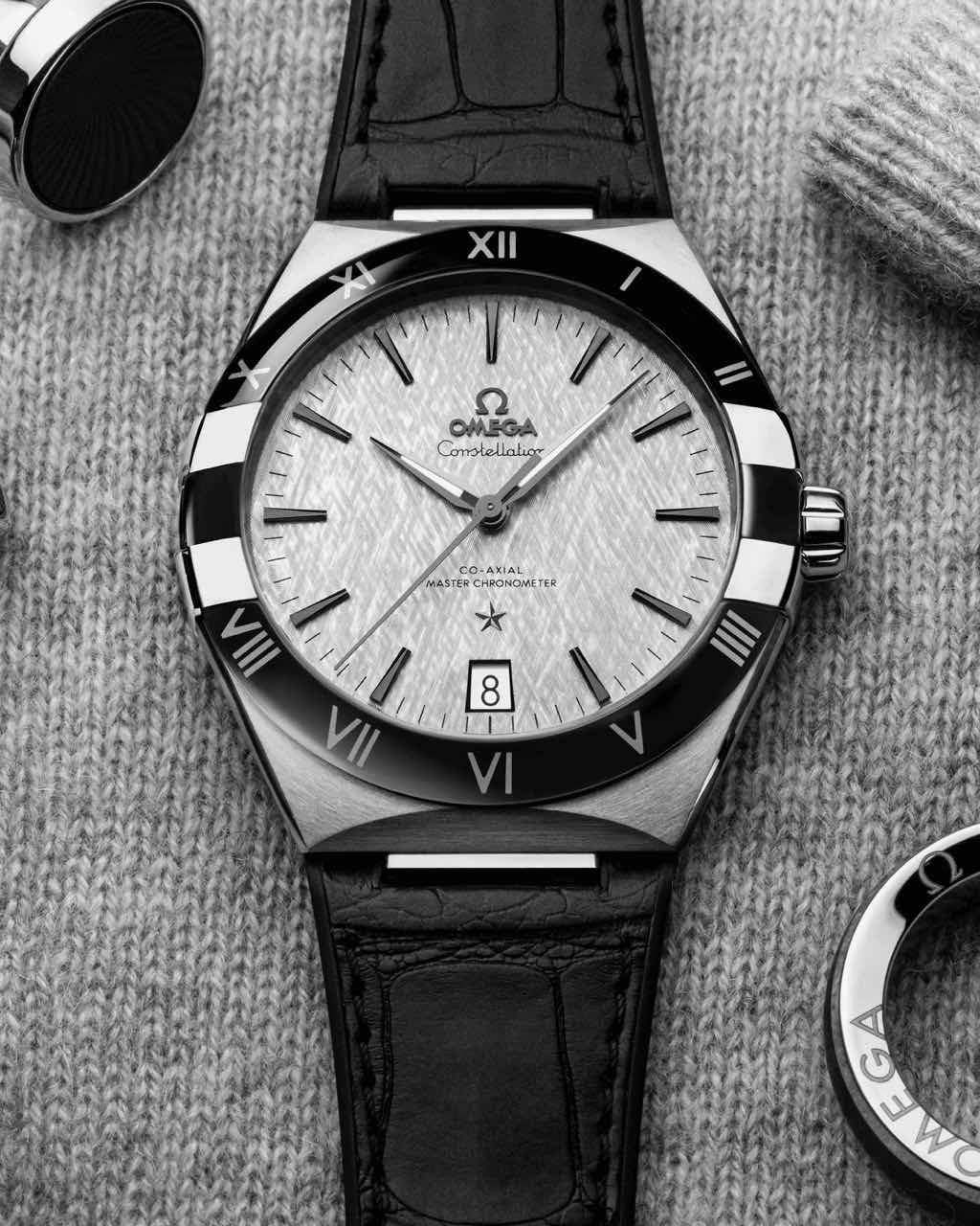 CONSTELLATION STEEL ON LEATHER STRAP 41 MM