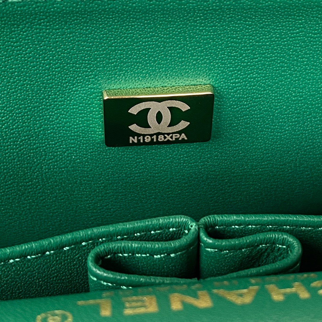 CHANEL CLASSIC 11.12 HANDBAG Lambskin & Brown Metal Green2-A01112