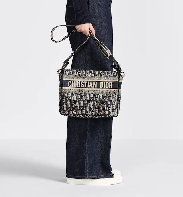 MEDIUM CAMP BAG