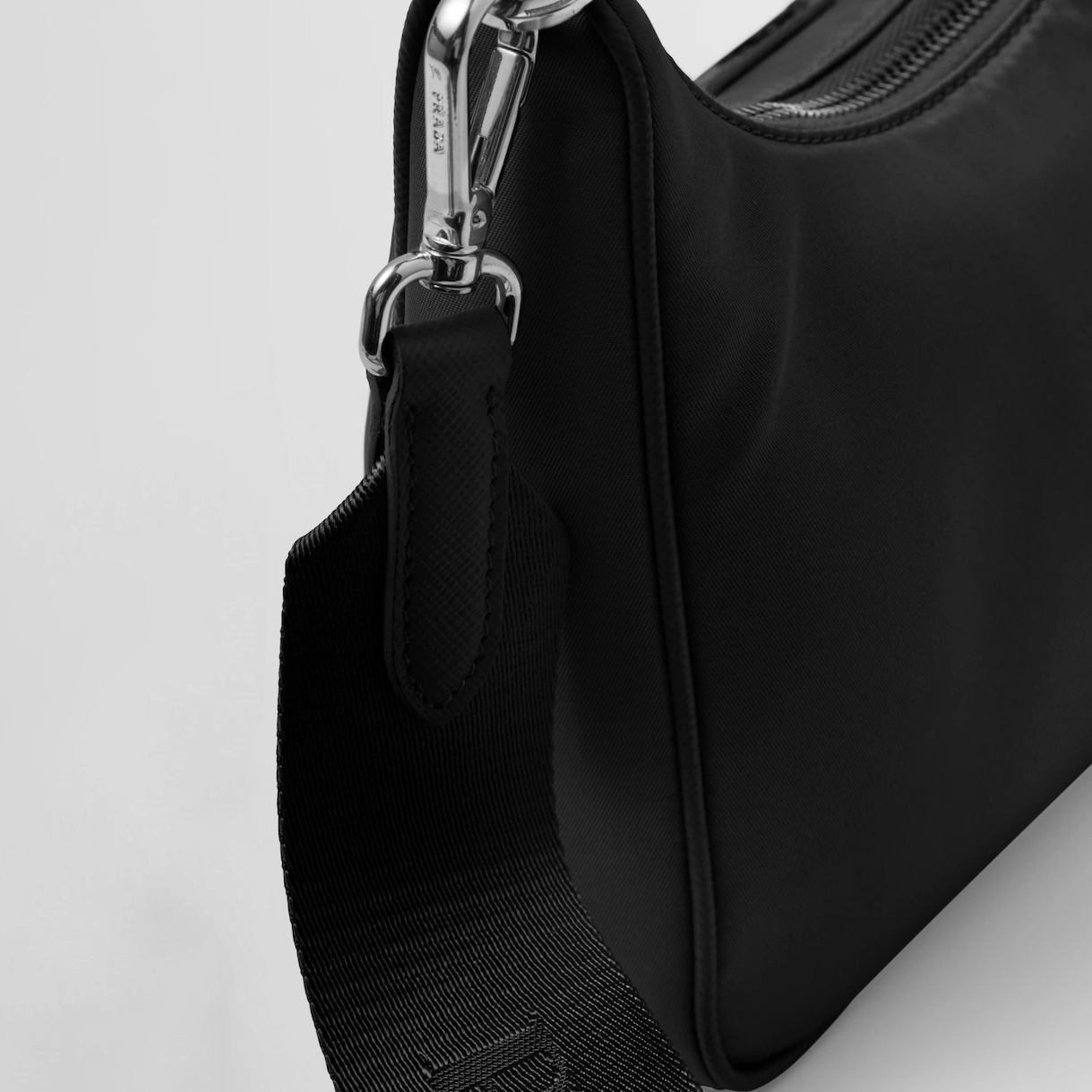 Re-Edition 2005 Re-Nylon bag